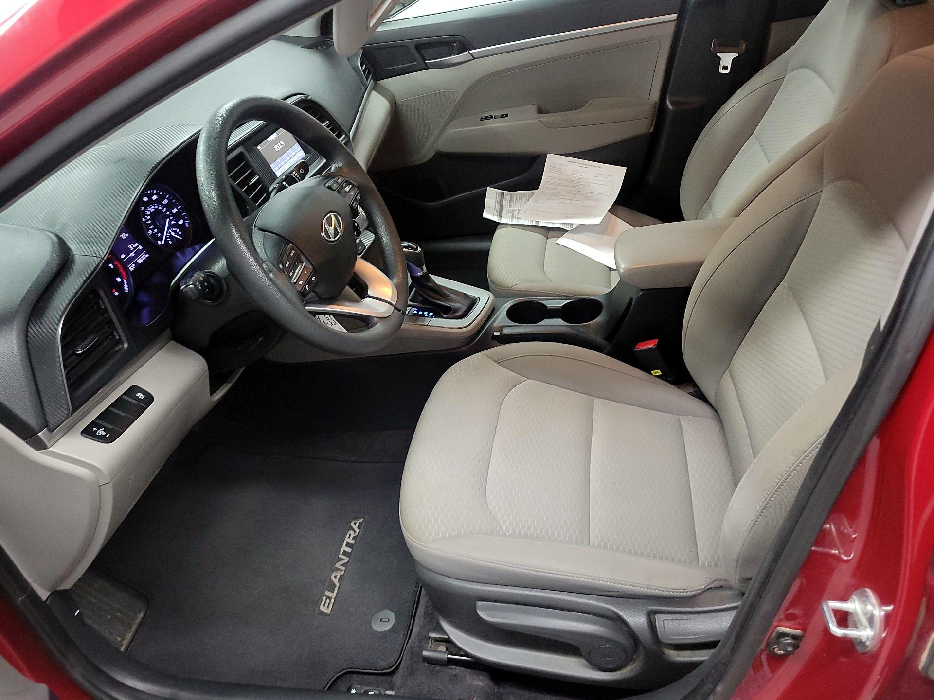 Thumbnail: 2019 Hyundai Elantra - 11