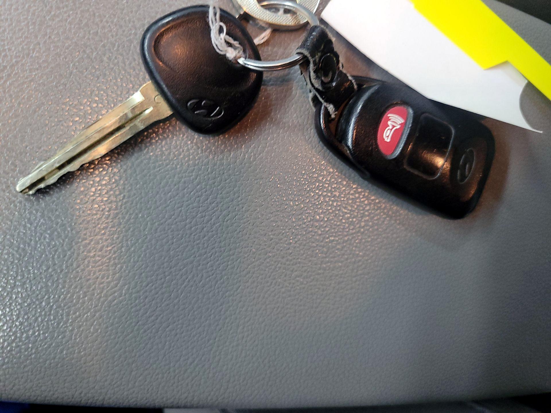 Thumbnail: 2019 Hyundai Elantra - 18