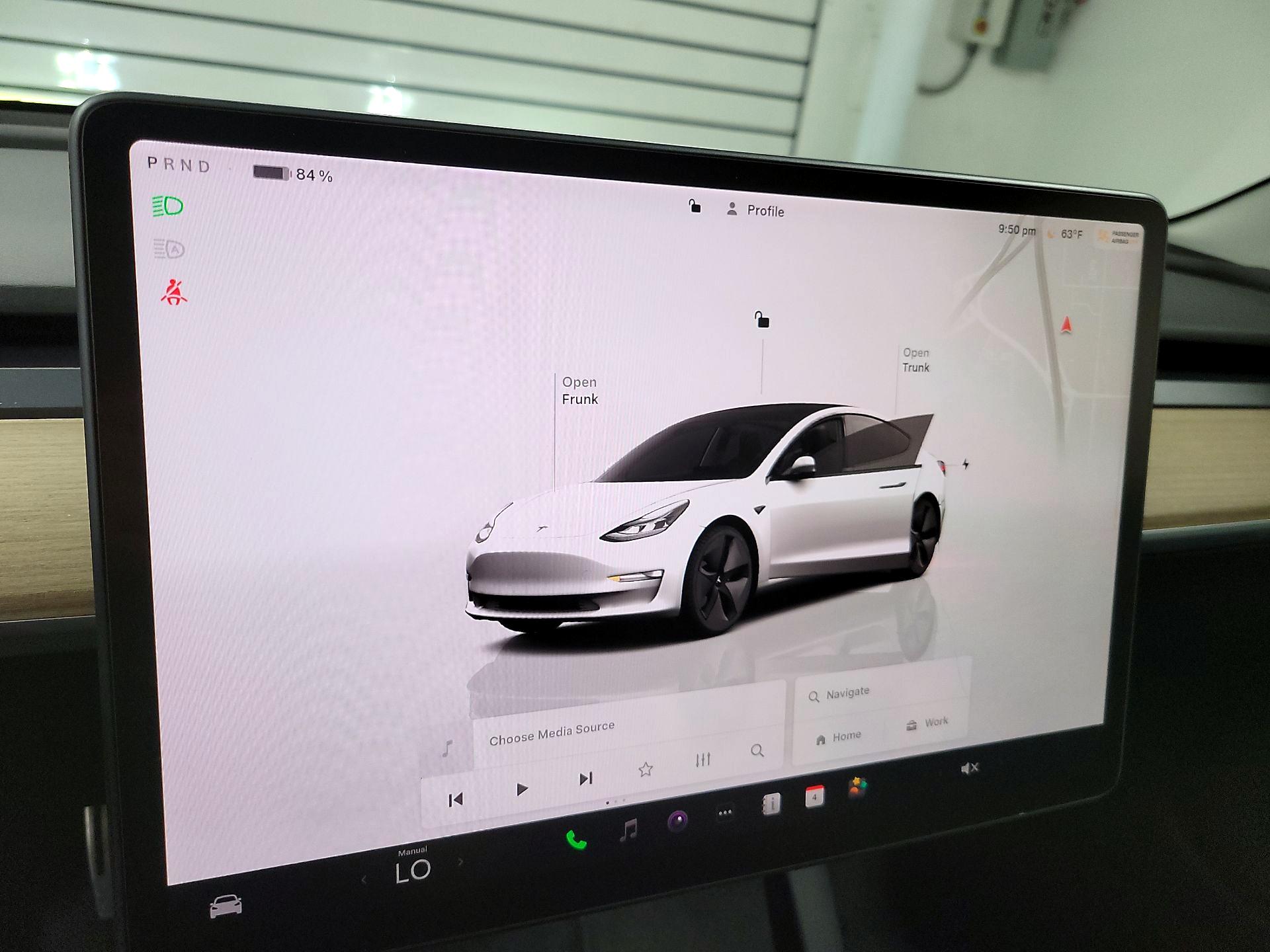 Thumbnail: 2022 Tesla Model 3 - 14
