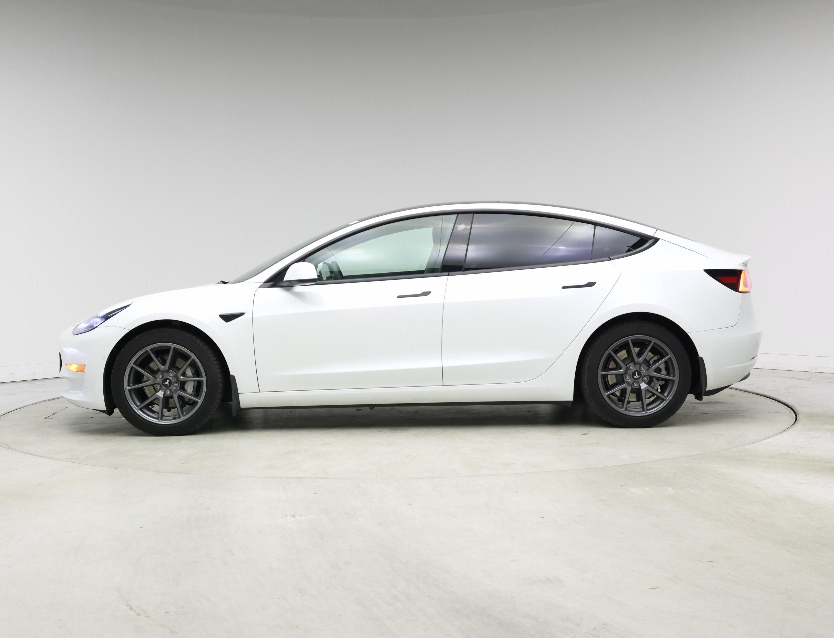 Thumbnail: 2022 Tesla Model 3 - 3