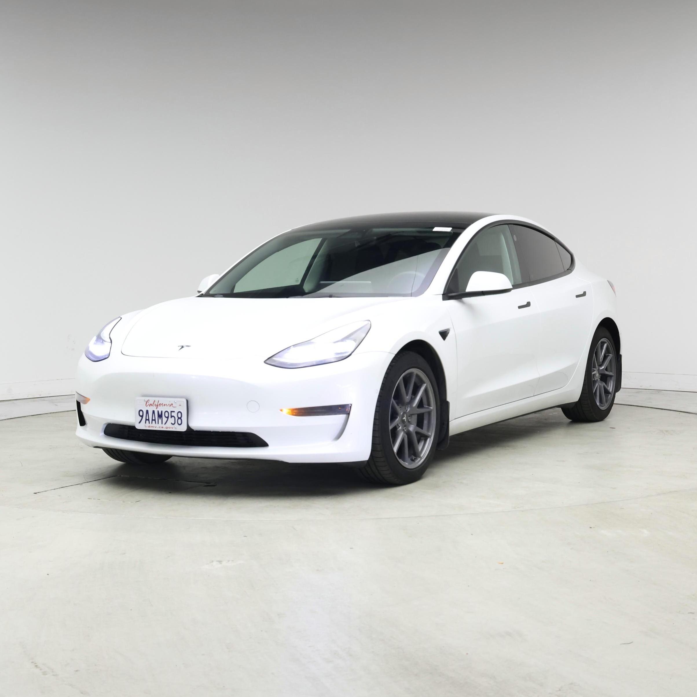 Thumbnail: 2022 Tesla Model 3 - 4