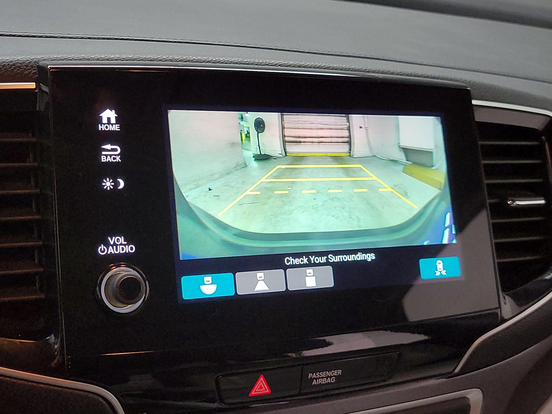 Thumbnail: 2019 Honda Pilot - 13