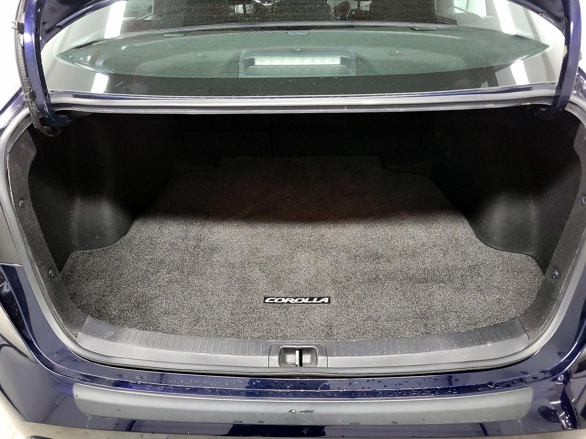 Thumbnail: 2020 Toyota Corolla - 17