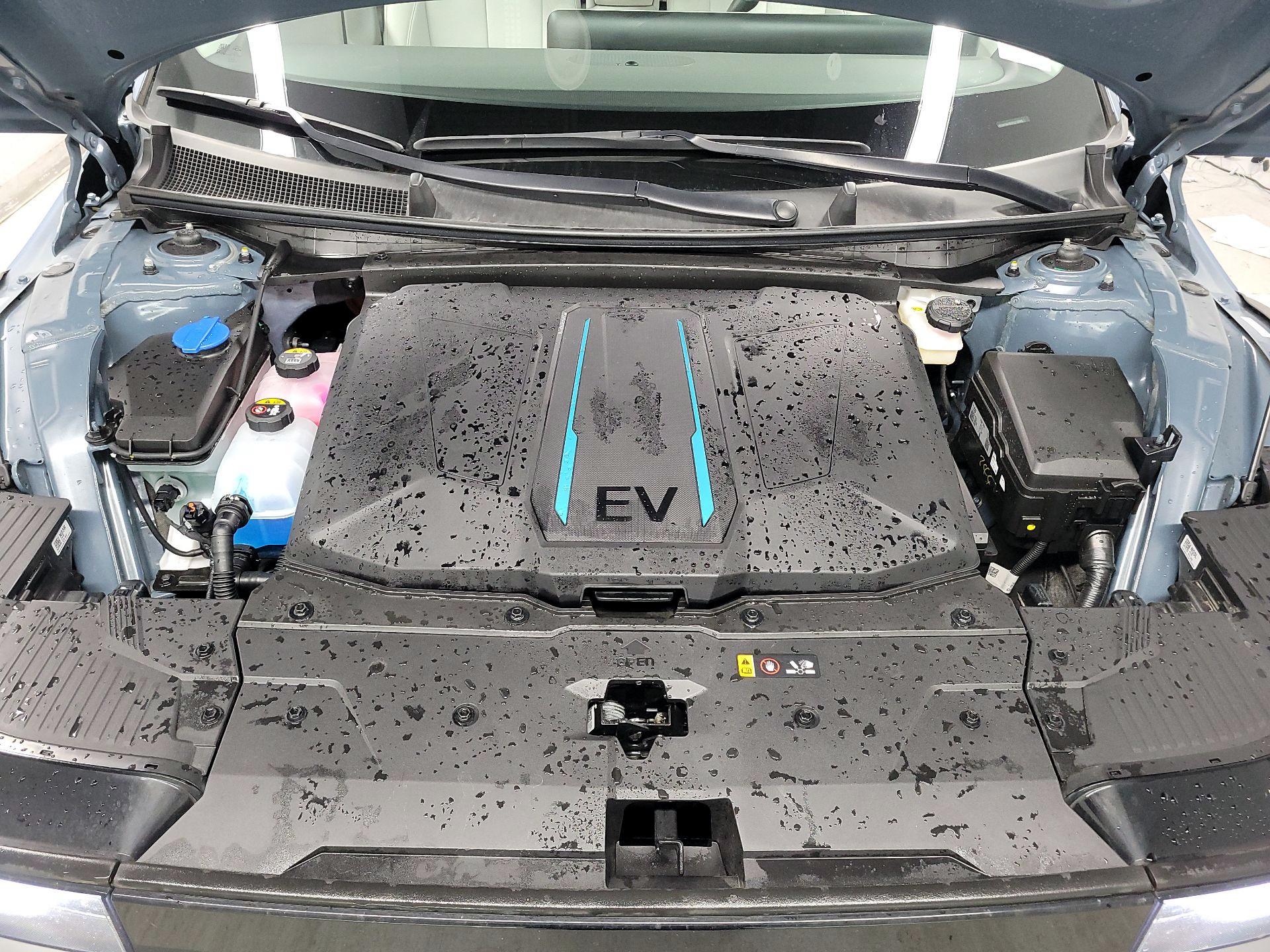 Thumbnail: 2023 Hyundai Ioniq 5 - 18