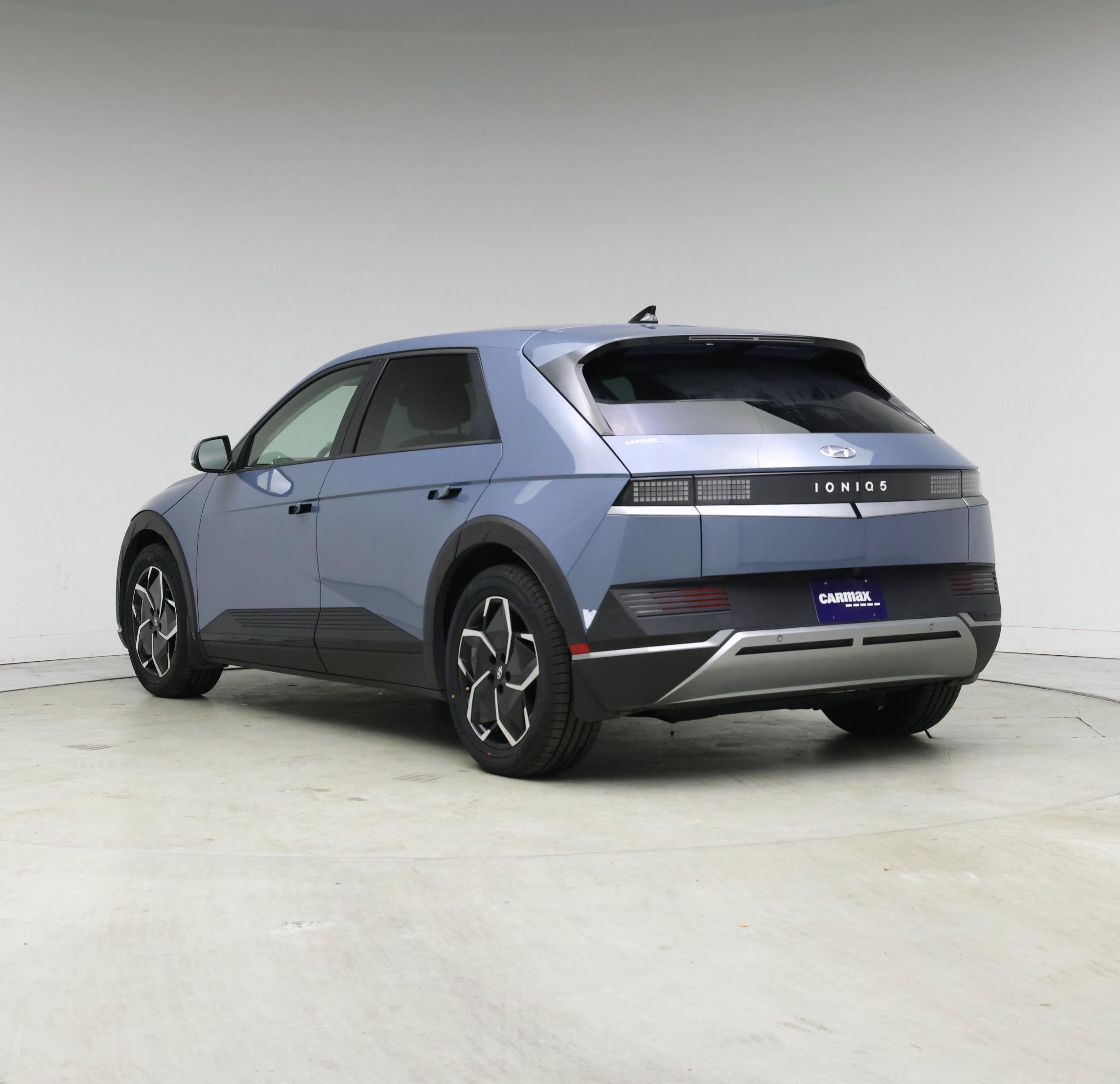 Thumbnail: 2023 Hyundai Ioniq 5 - 2