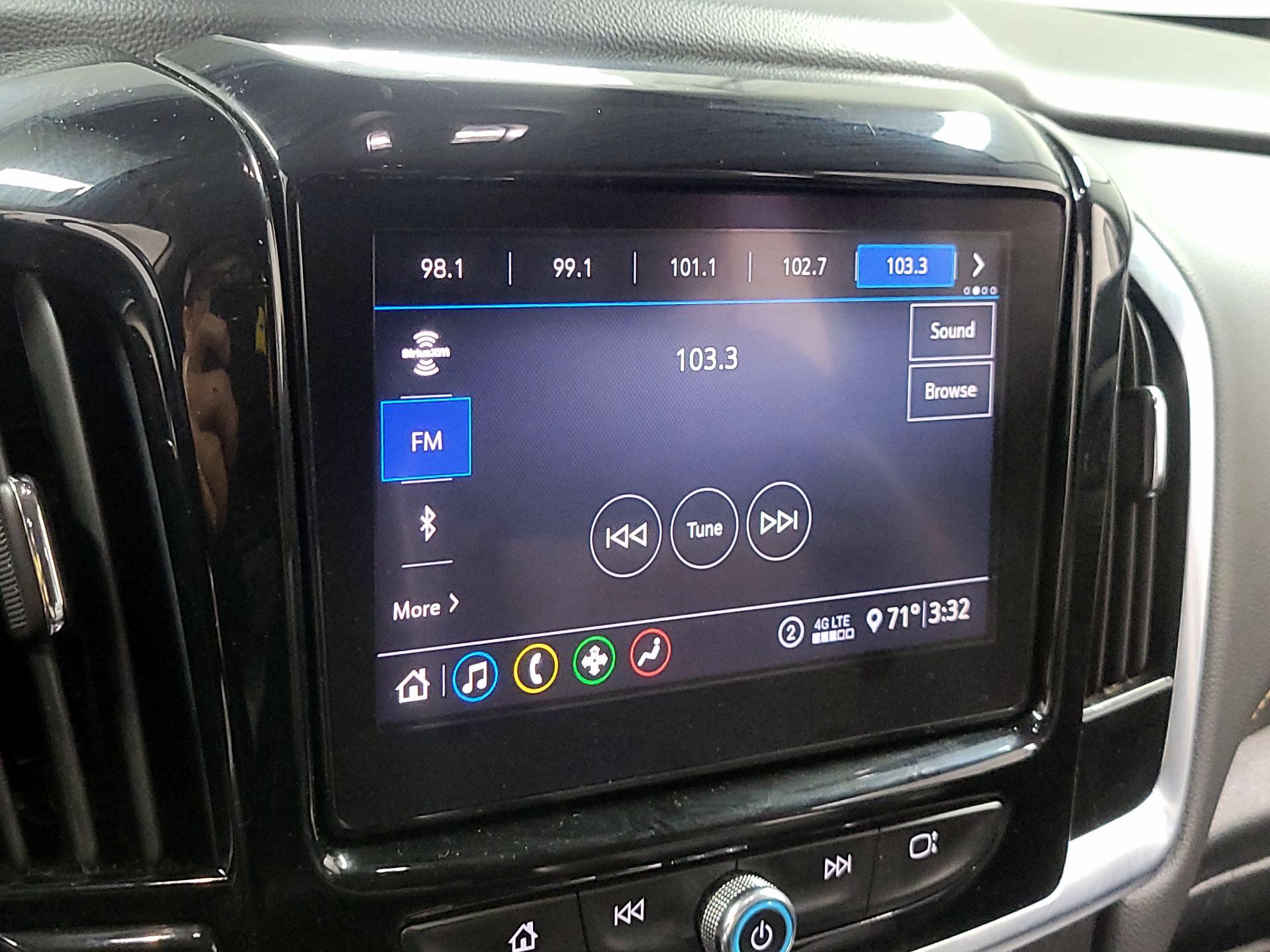 Thumbnail: 2021 Chevrolet Traverse - 14