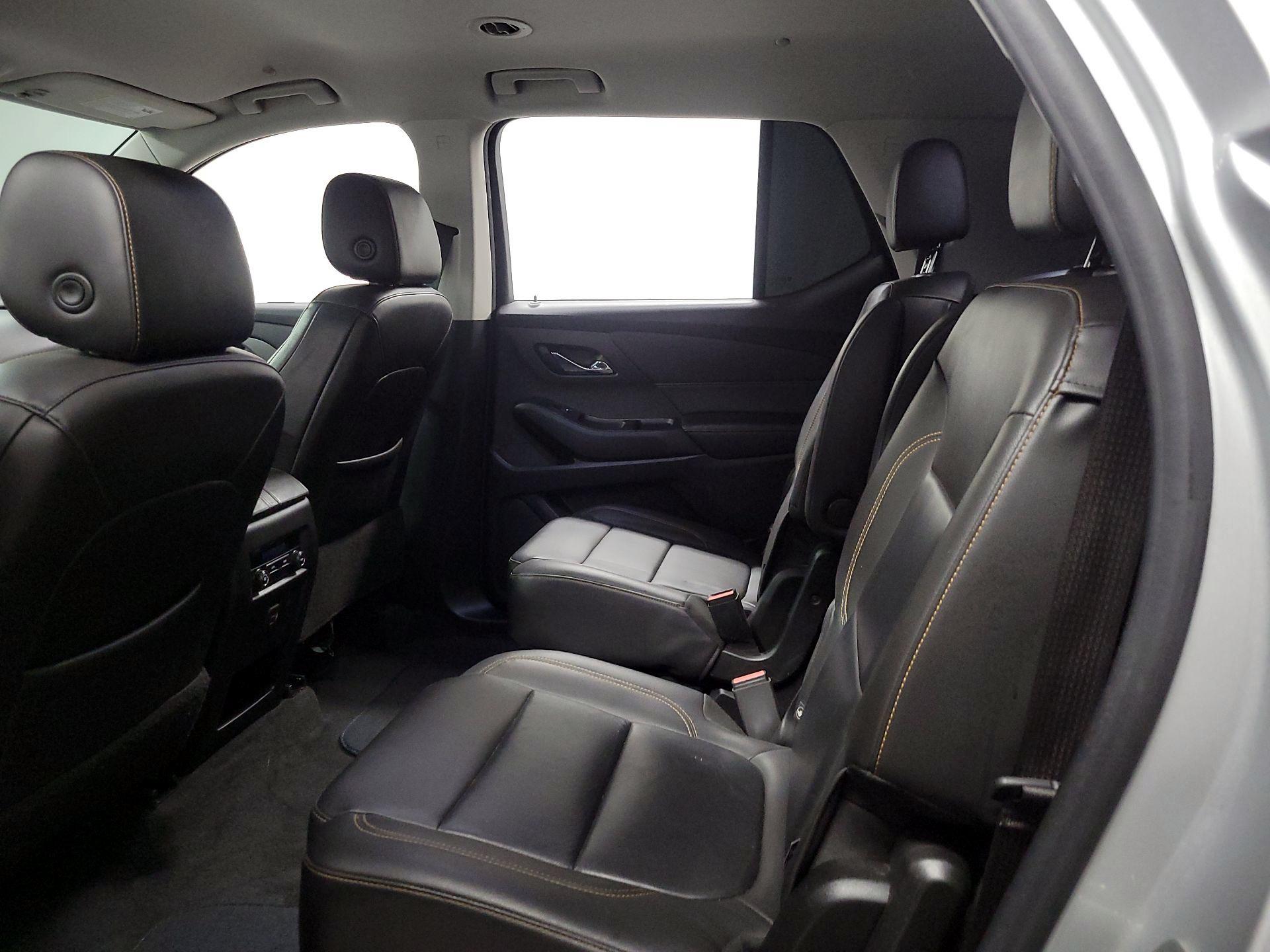 Thumbnail: 2021 Chevrolet Traverse - 17