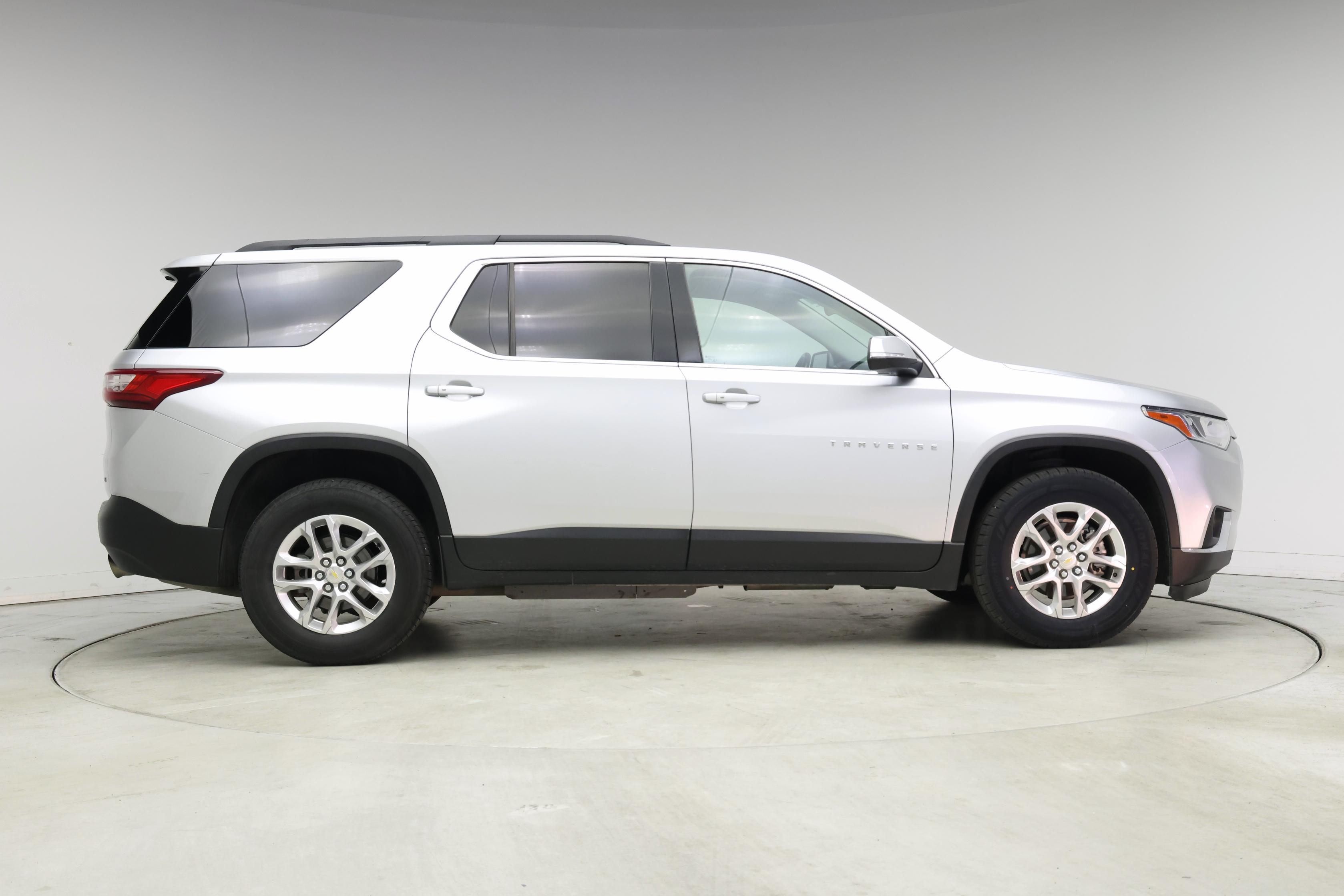 Thumbnail: 2021 Chevrolet Traverse - 7