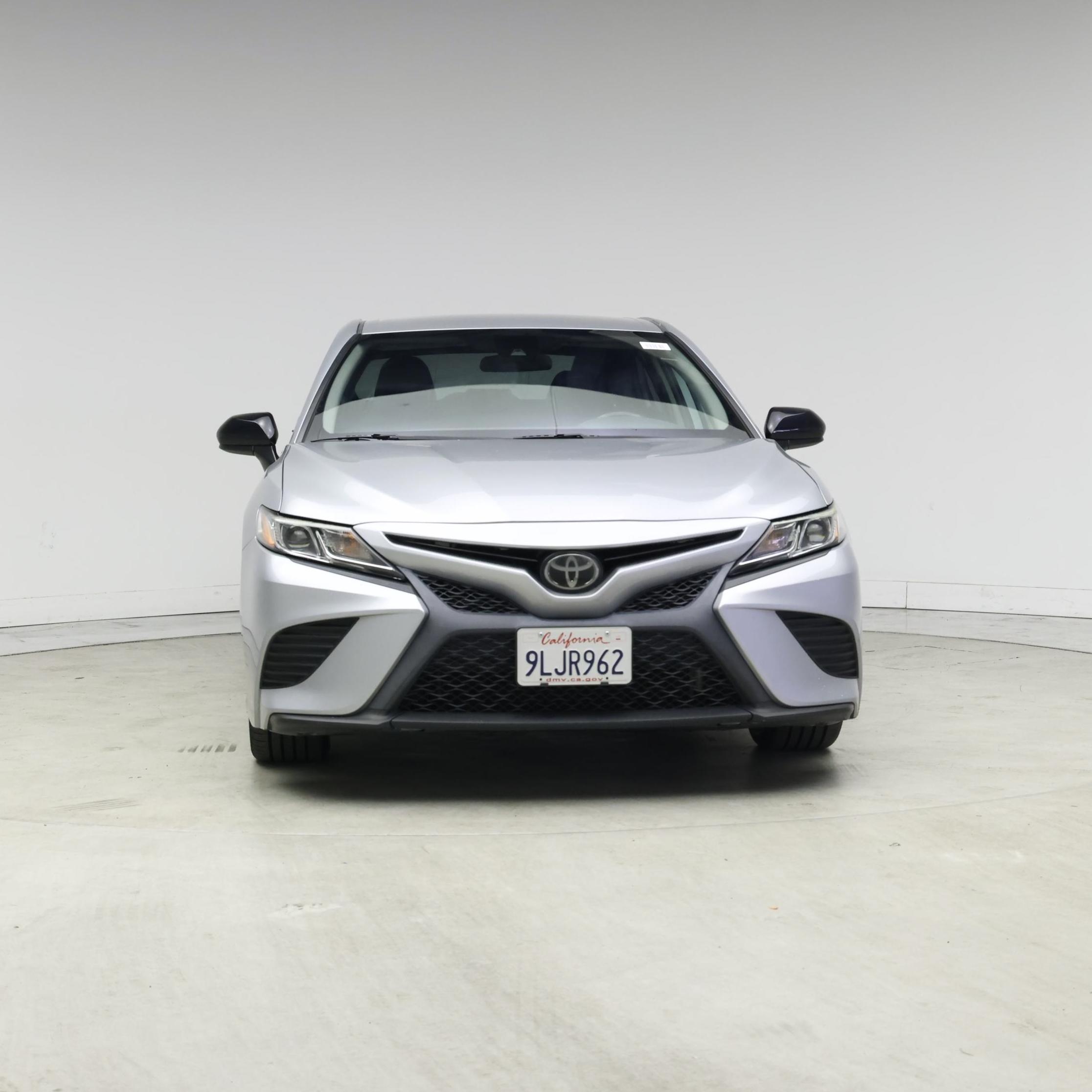 Thumbnail: 2019 Toyota Camry - 5