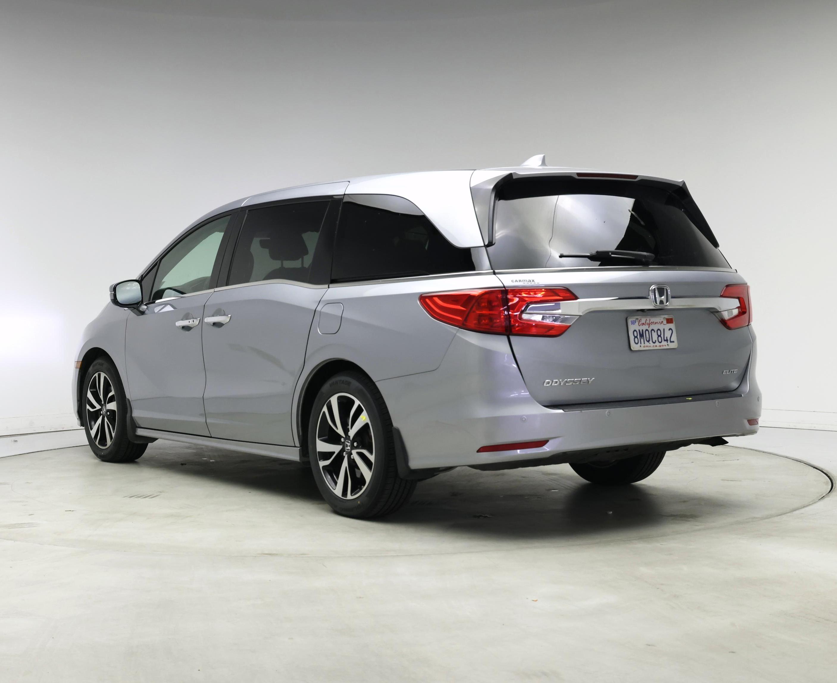 Thumbnail: 2019 Honda Odyssey - 2