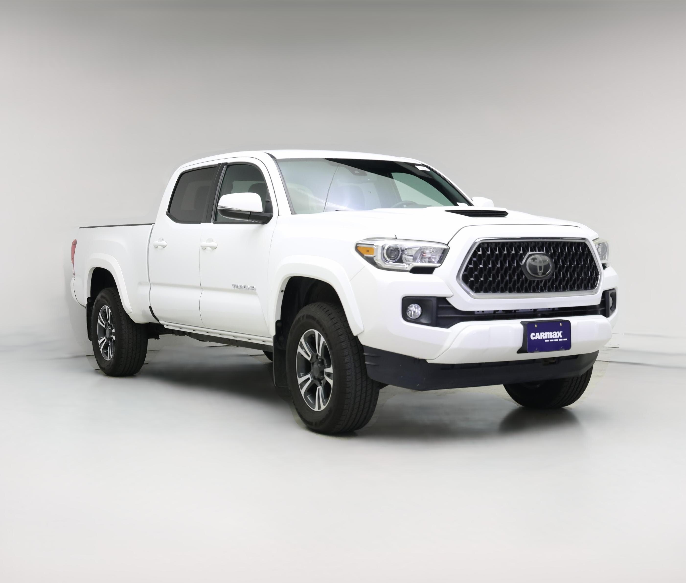 Thumbnail: 2018 Toyota Tacoma - 1