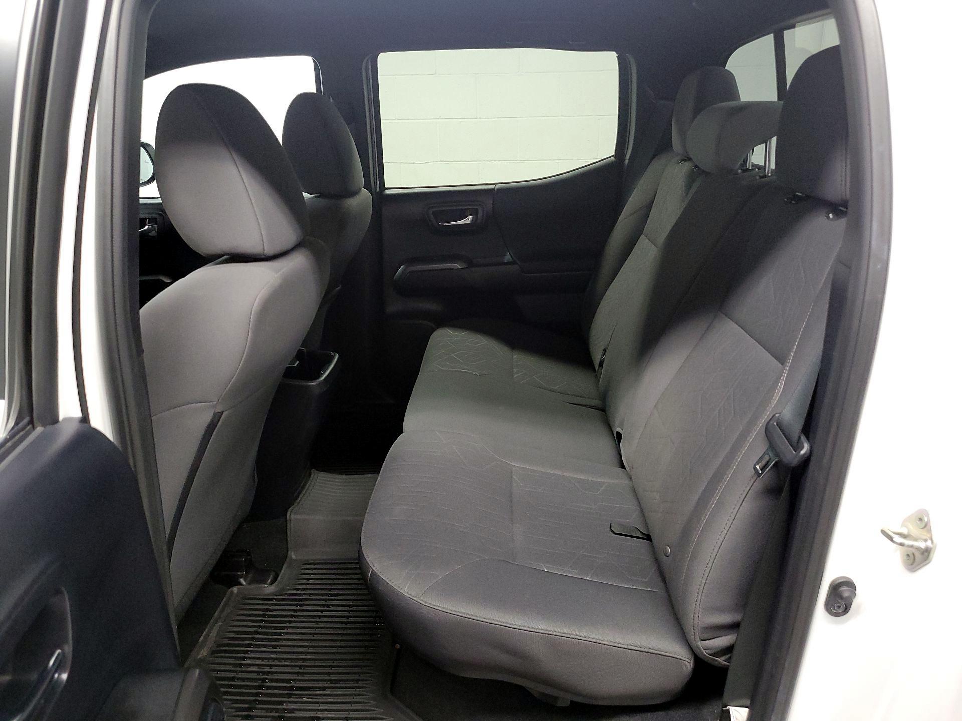 Thumbnail: 2018 Toyota Tacoma - 16