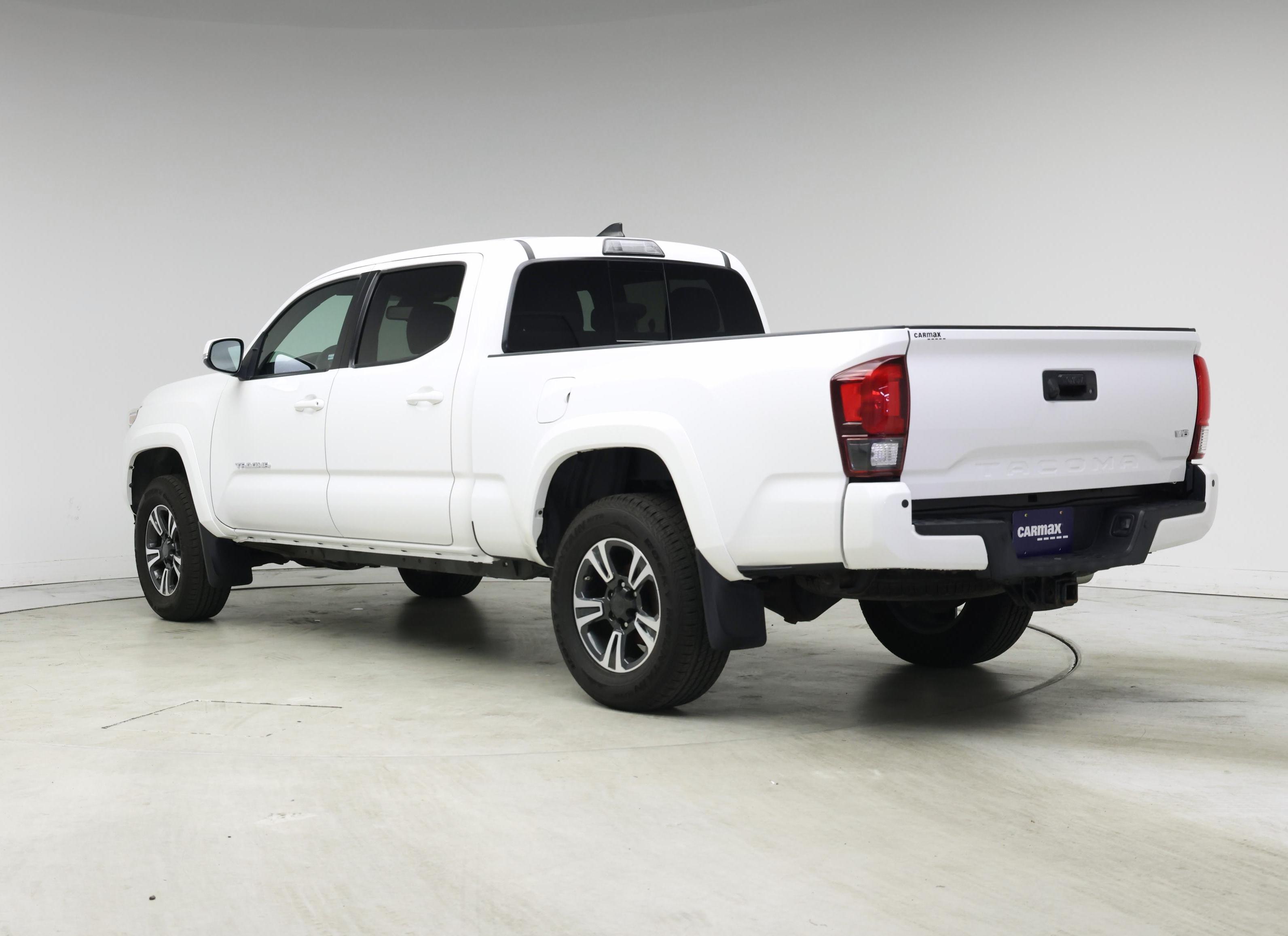 Thumbnail: 2018 Toyota Tacoma - 2