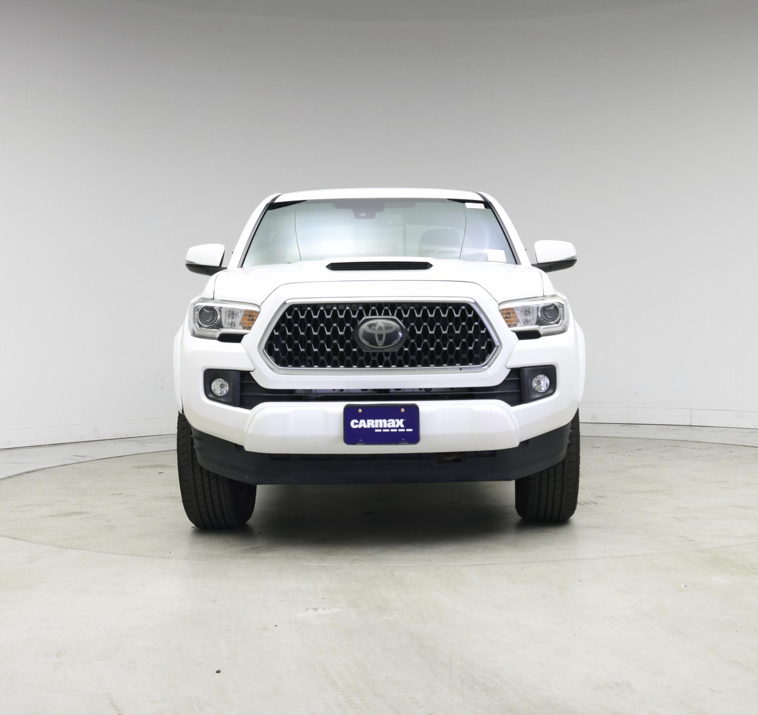 Thumbnail: 2018 Toyota Tacoma - 5