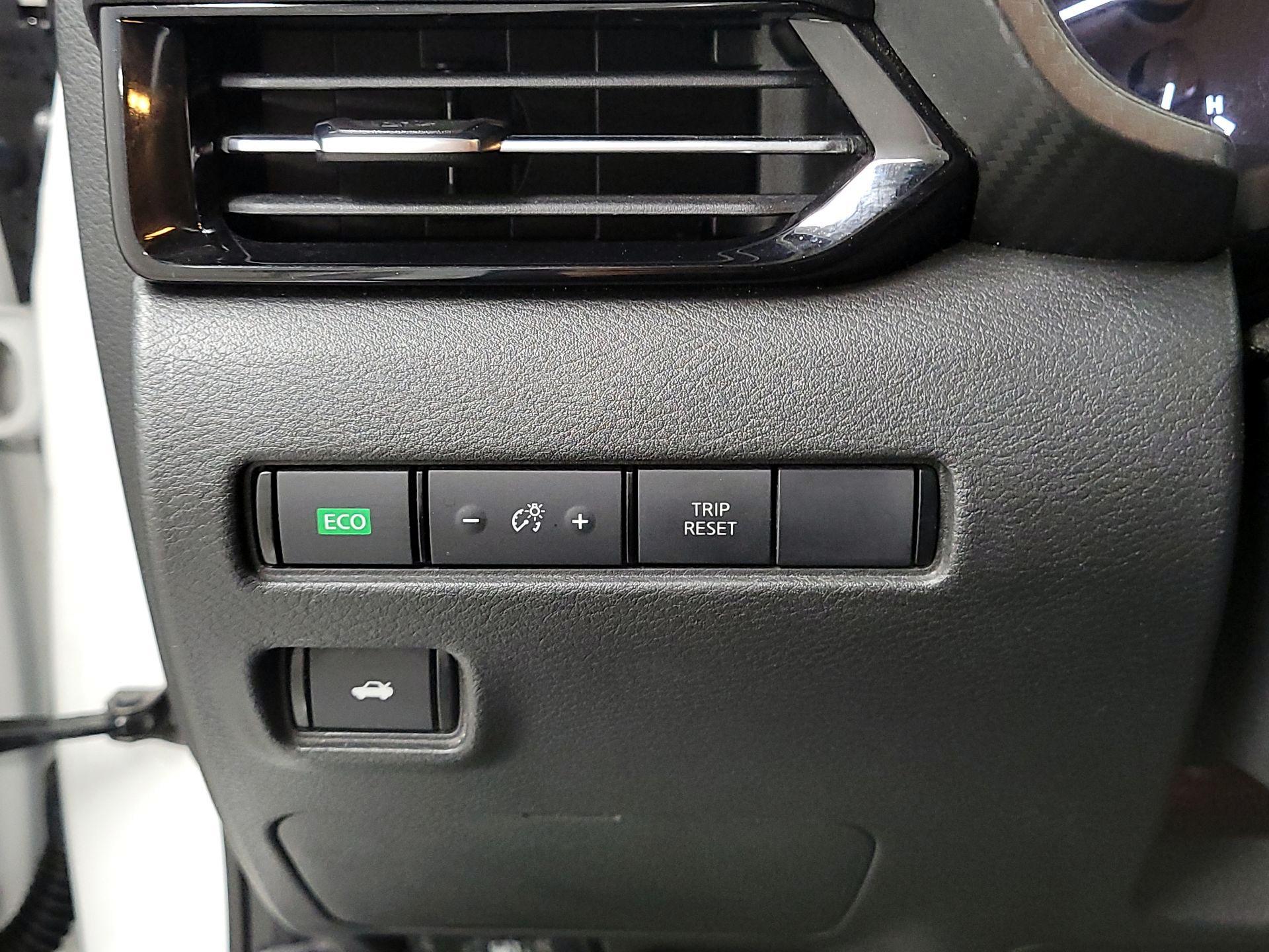 Thumbnail: 2020 Nissan Sentra - 13