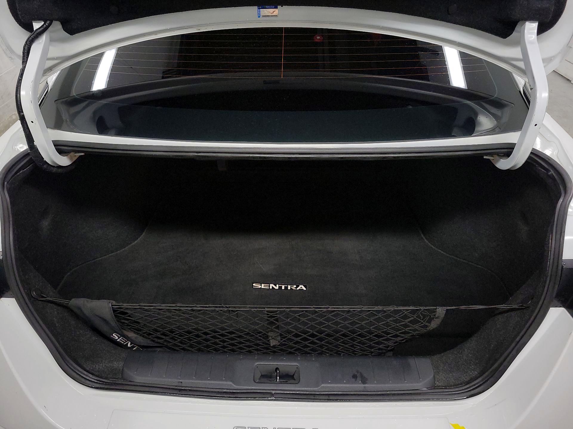 Thumbnail: 2020 Nissan Sentra - 19