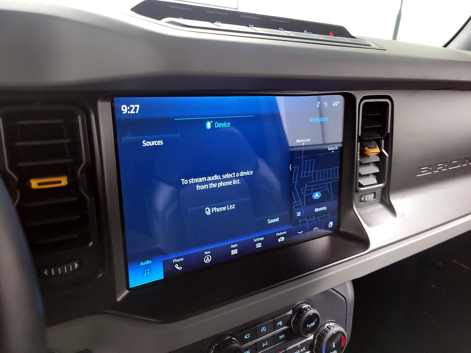 Thumbnail: 2022 Ford Bronco - 15