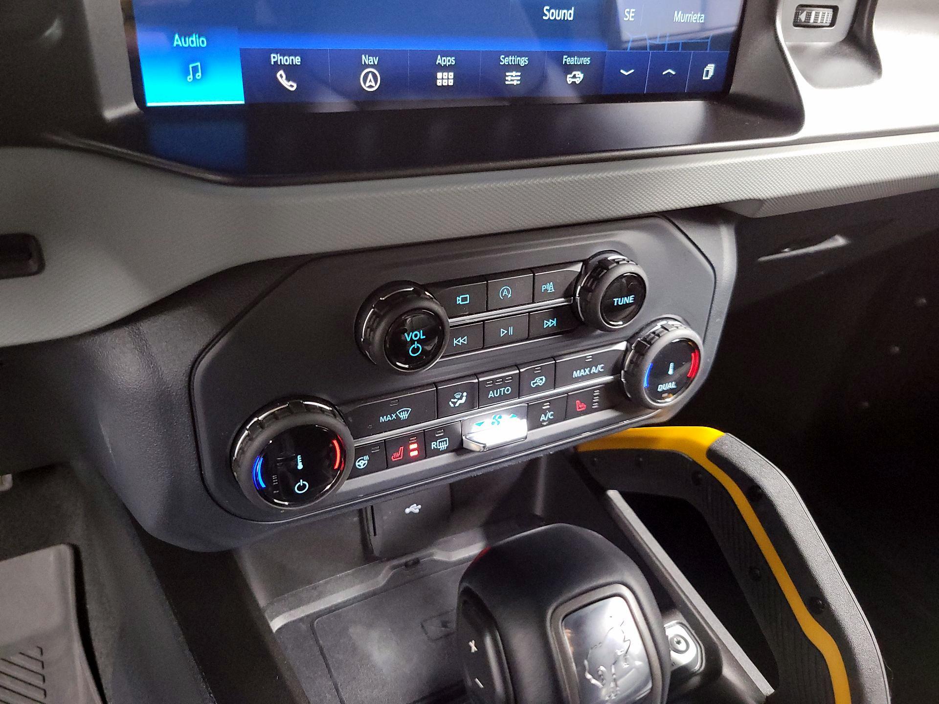 Thumbnail: 2022 Ford Bronco - 16