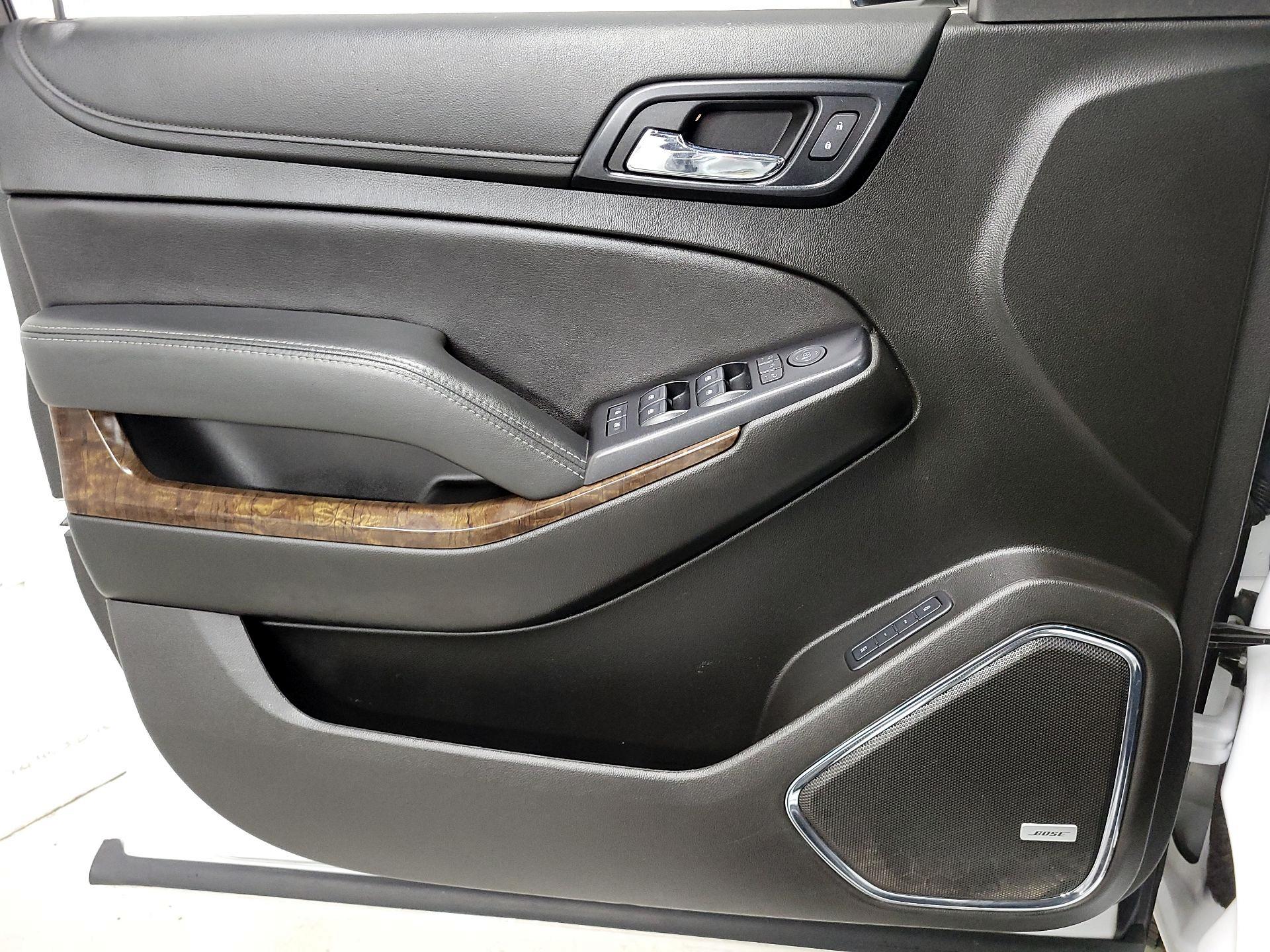 Thumbnail: 2019 Chevrolet Tahoe - 12