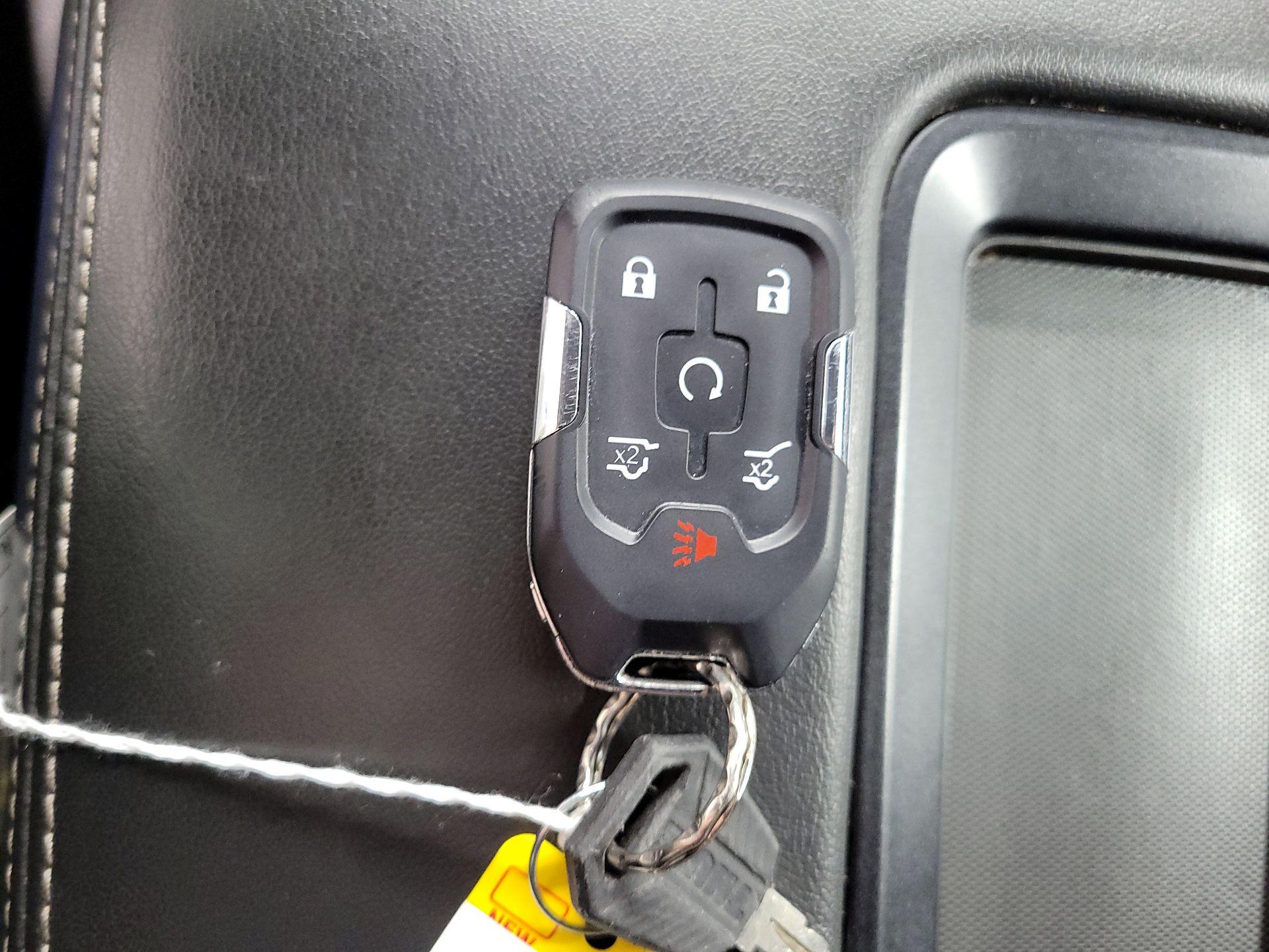 Thumbnail: 2019 Chevrolet Tahoe - 19