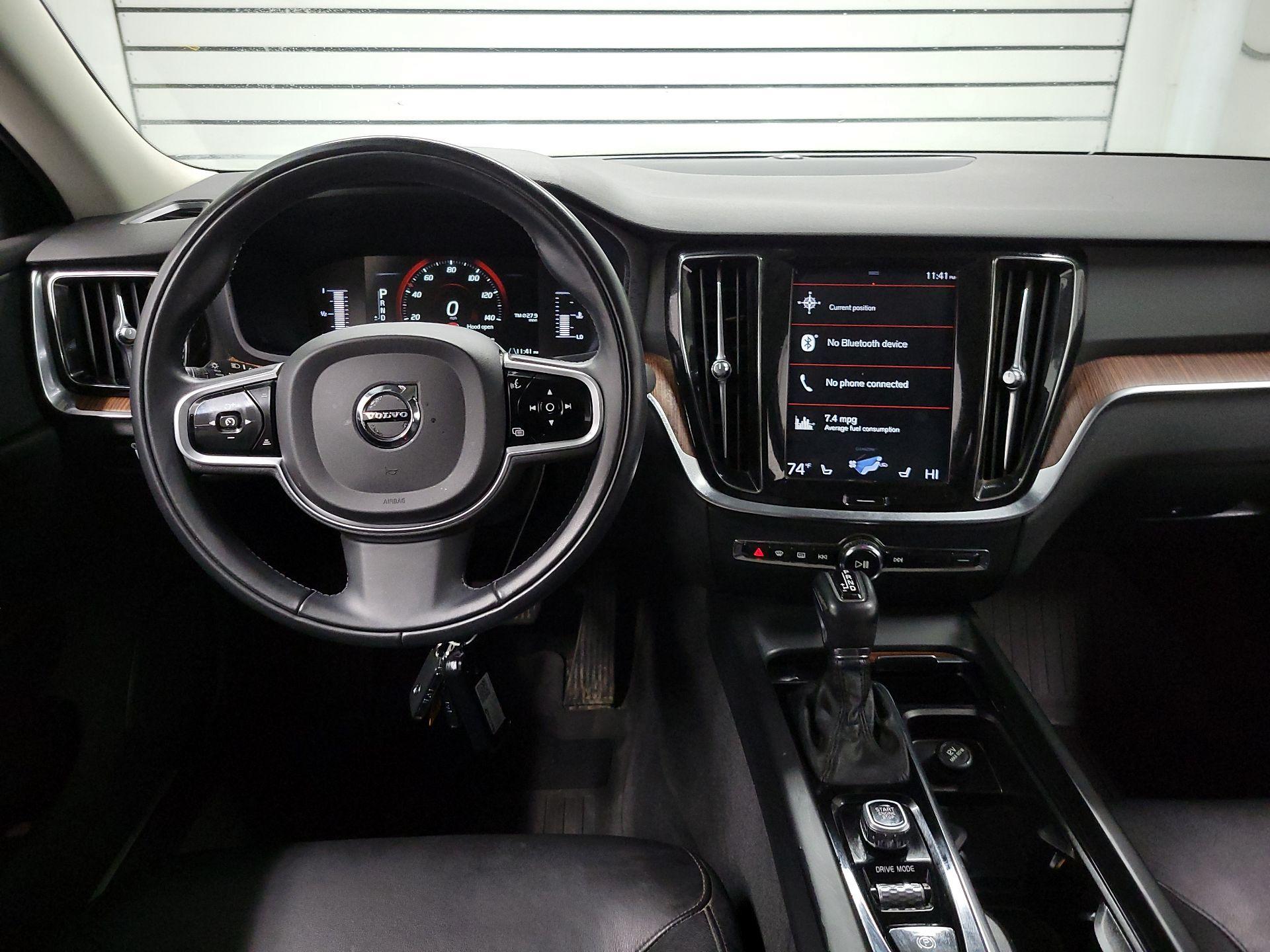 Thumbnail: 2019 Volvo S60 - 9