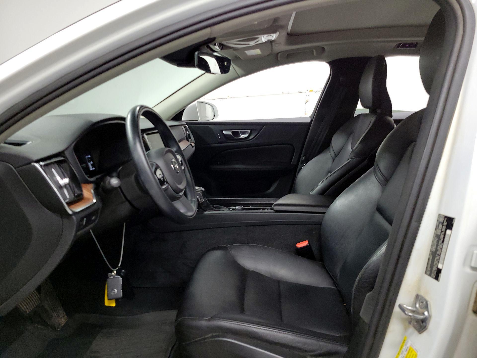 Thumbnail: 2019 Volvo S60 - 11