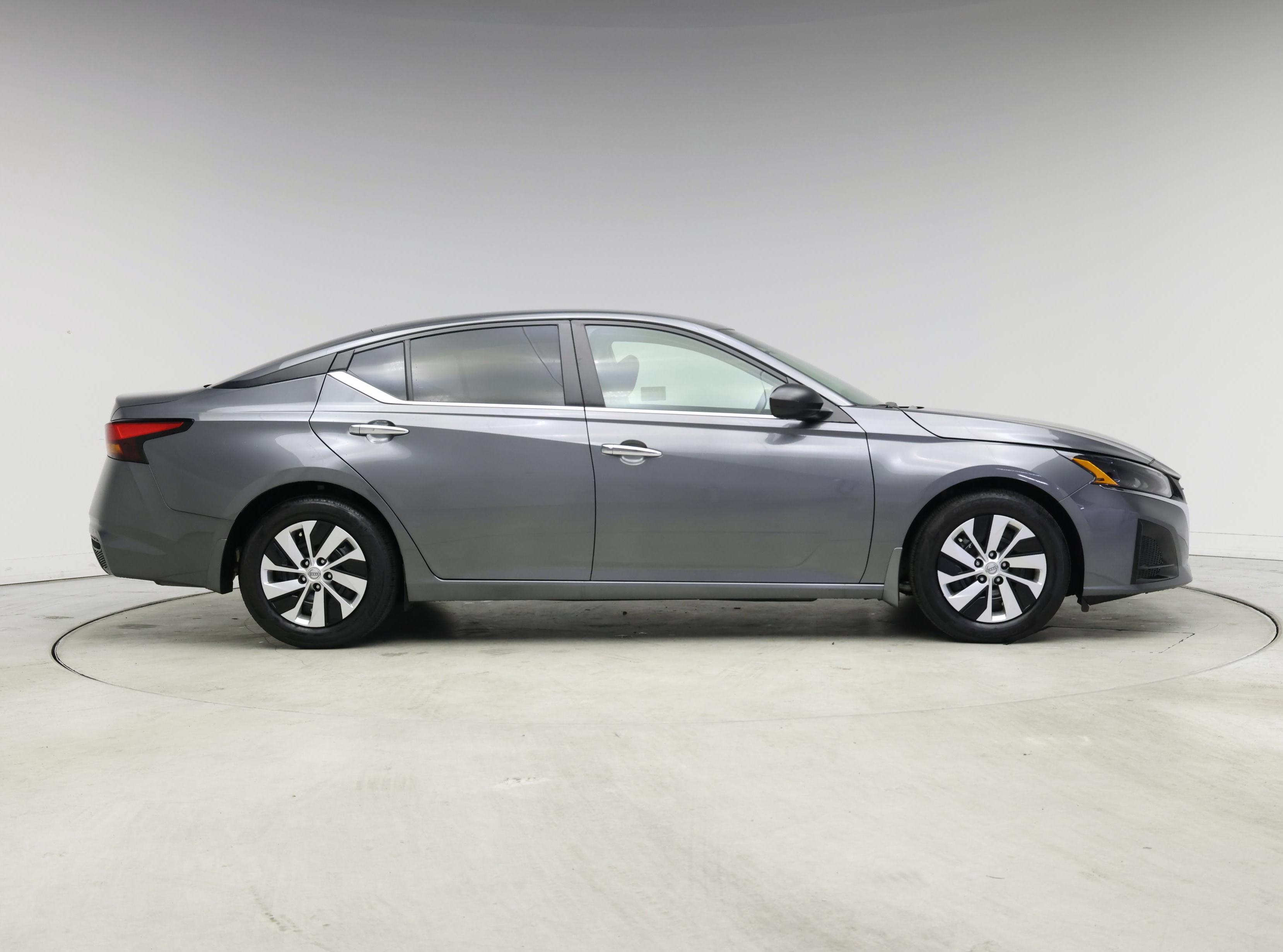 Thumbnail: 2024 Nissan Altima - 7