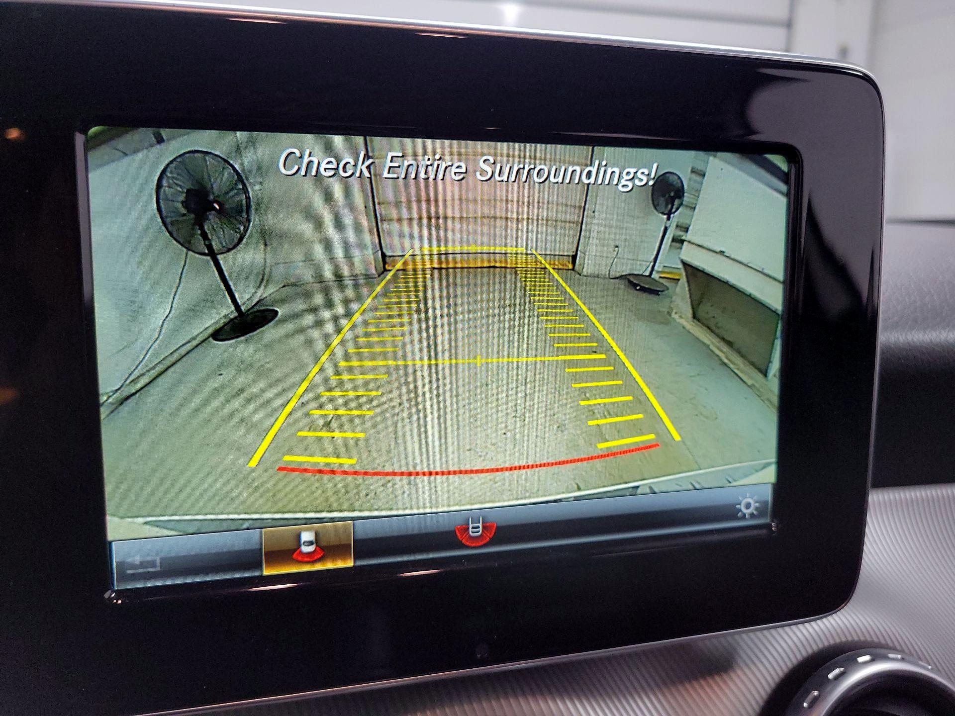 Thumbnail: 2017 Mercedes-Benz GLA - 14