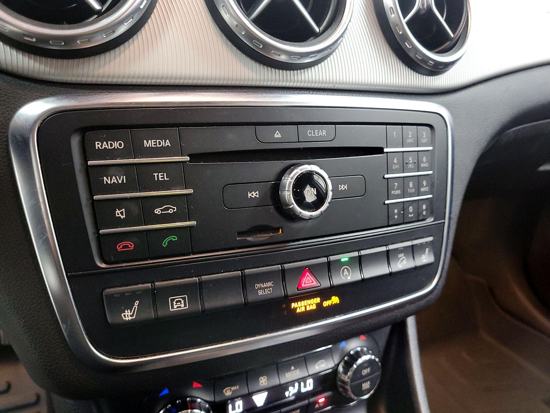 Thumbnail: 2017 Mercedes-Benz GLA - 15