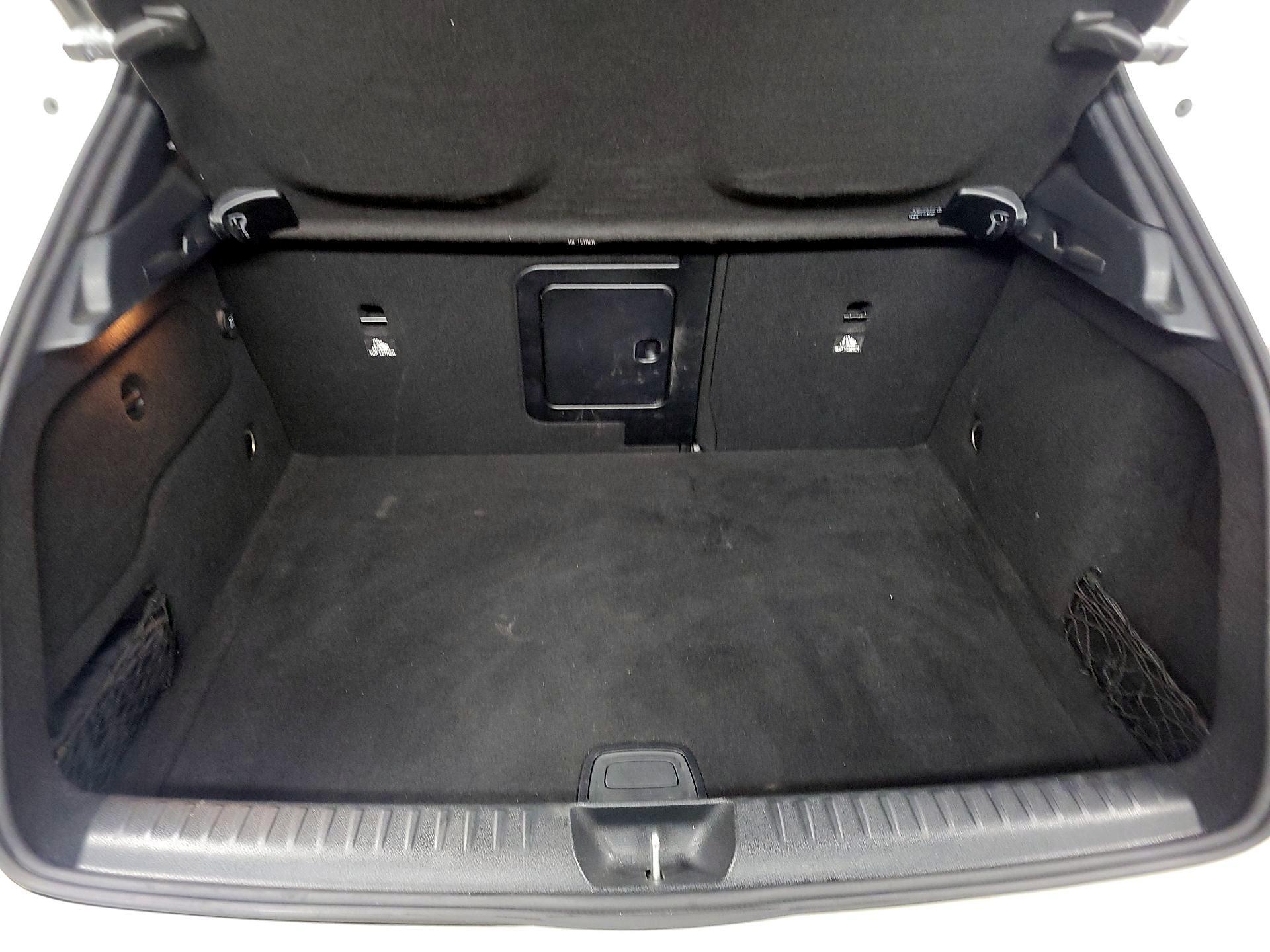 Thumbnail: 2017 Mercedes-Benz GLA - 20