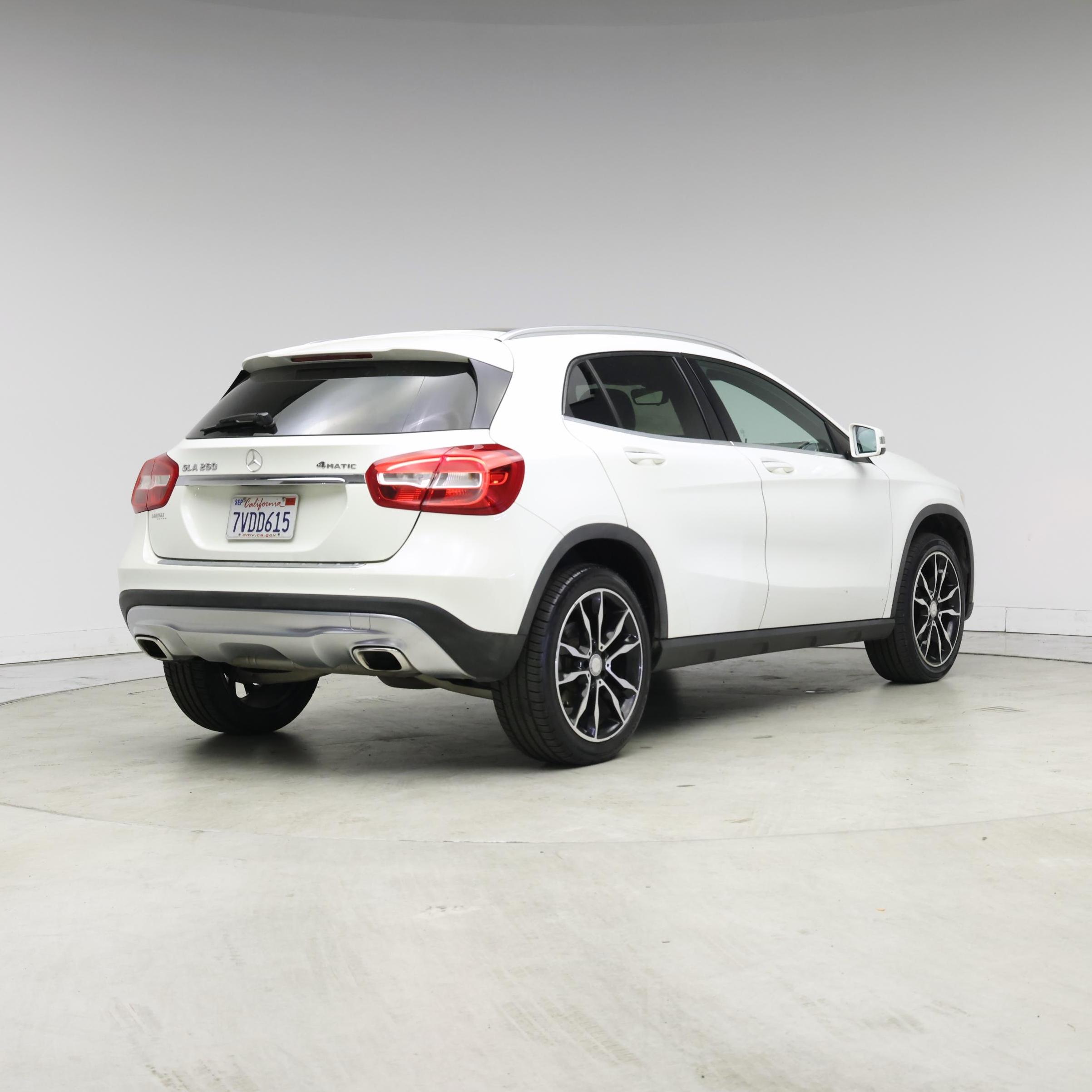 Thumbnail: 2017 Mercedes-Benz GLA - 8