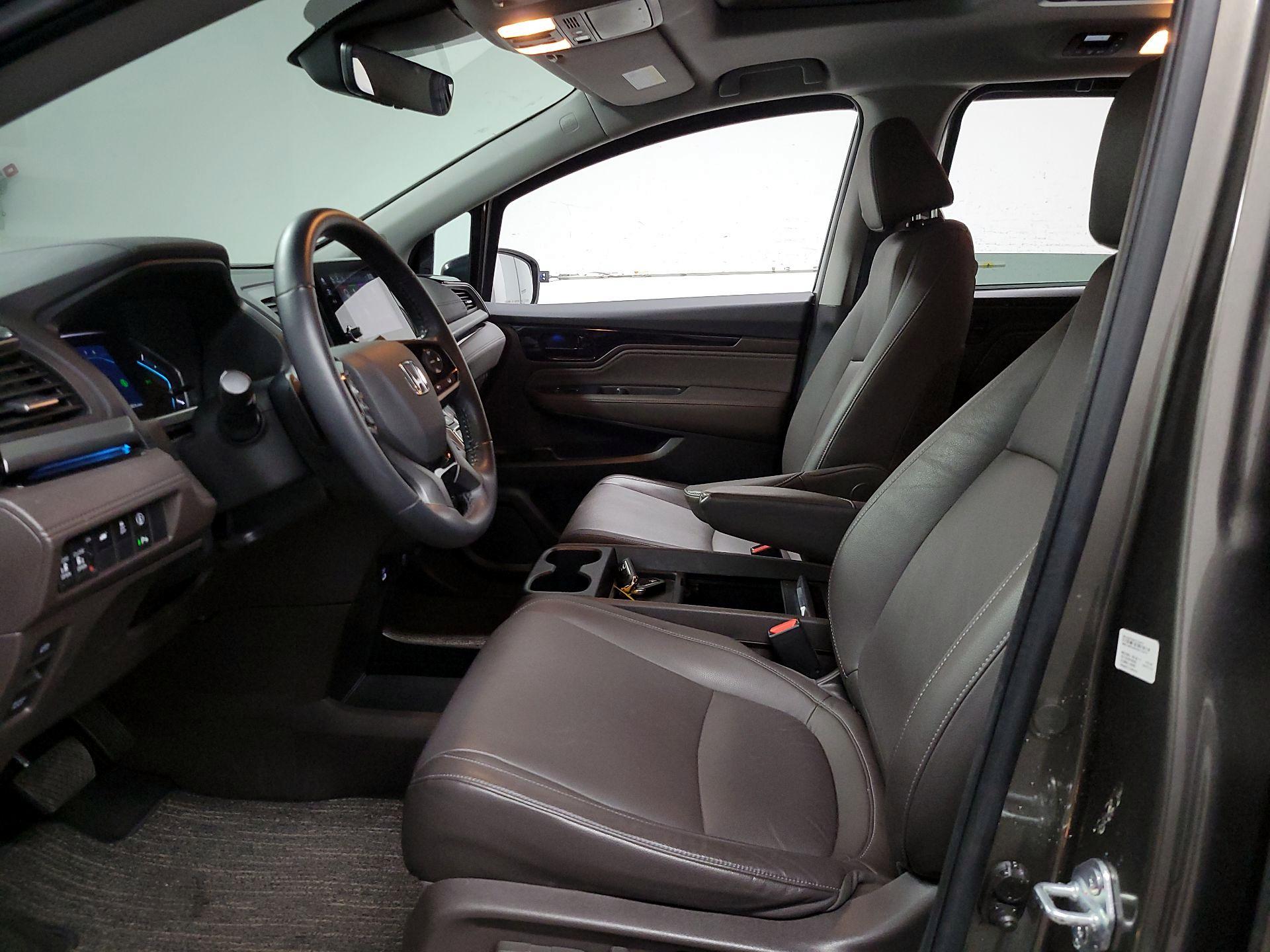 Thumbnail: 2023 Honda Odyssey - 11