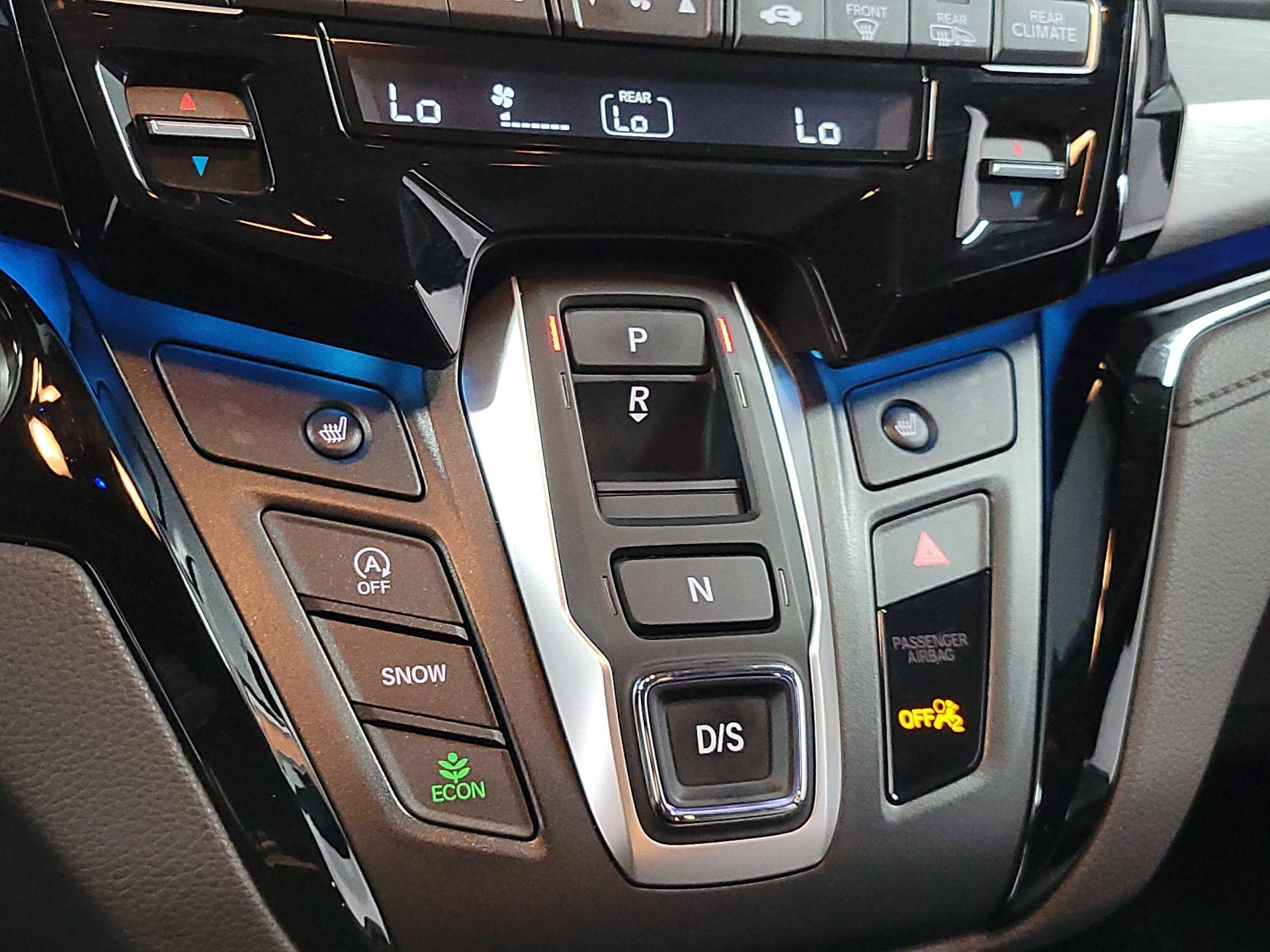 Thumbnail: 2023 Honda Odyssey - 16