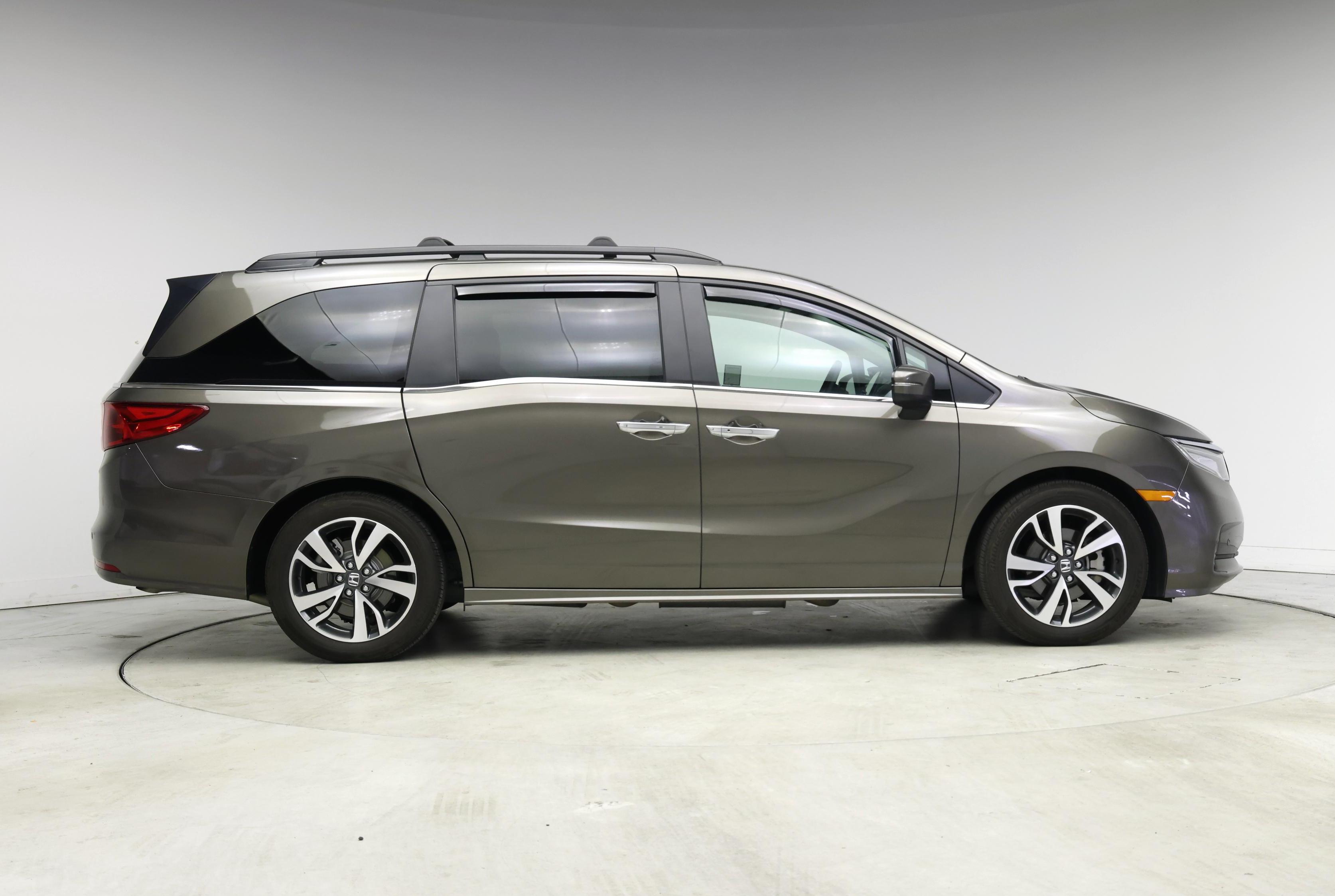 Thumbnail: 2023 Honda Odyssey - 7