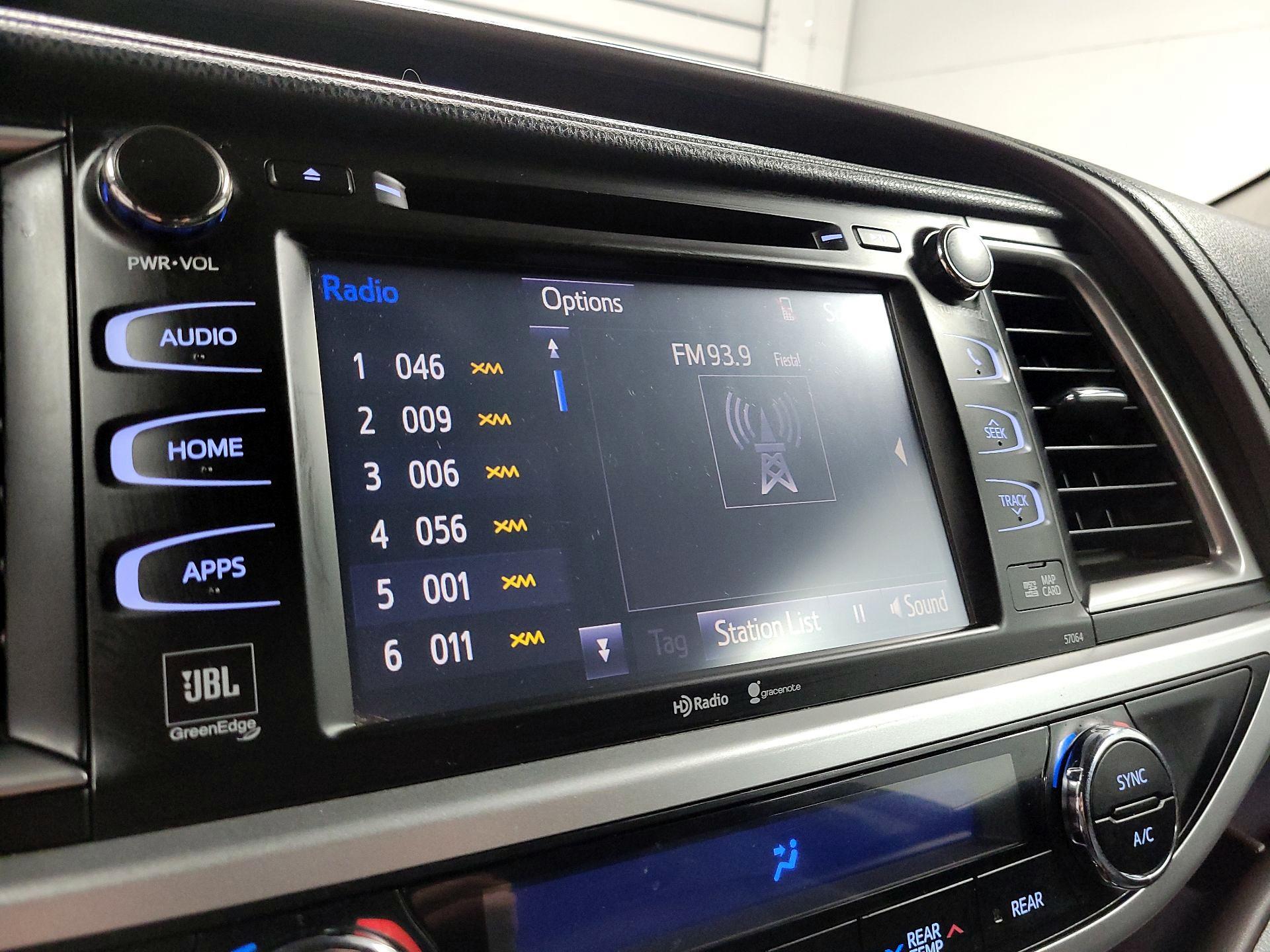 Thumbnail: 2014 Toyota Highlander - 13