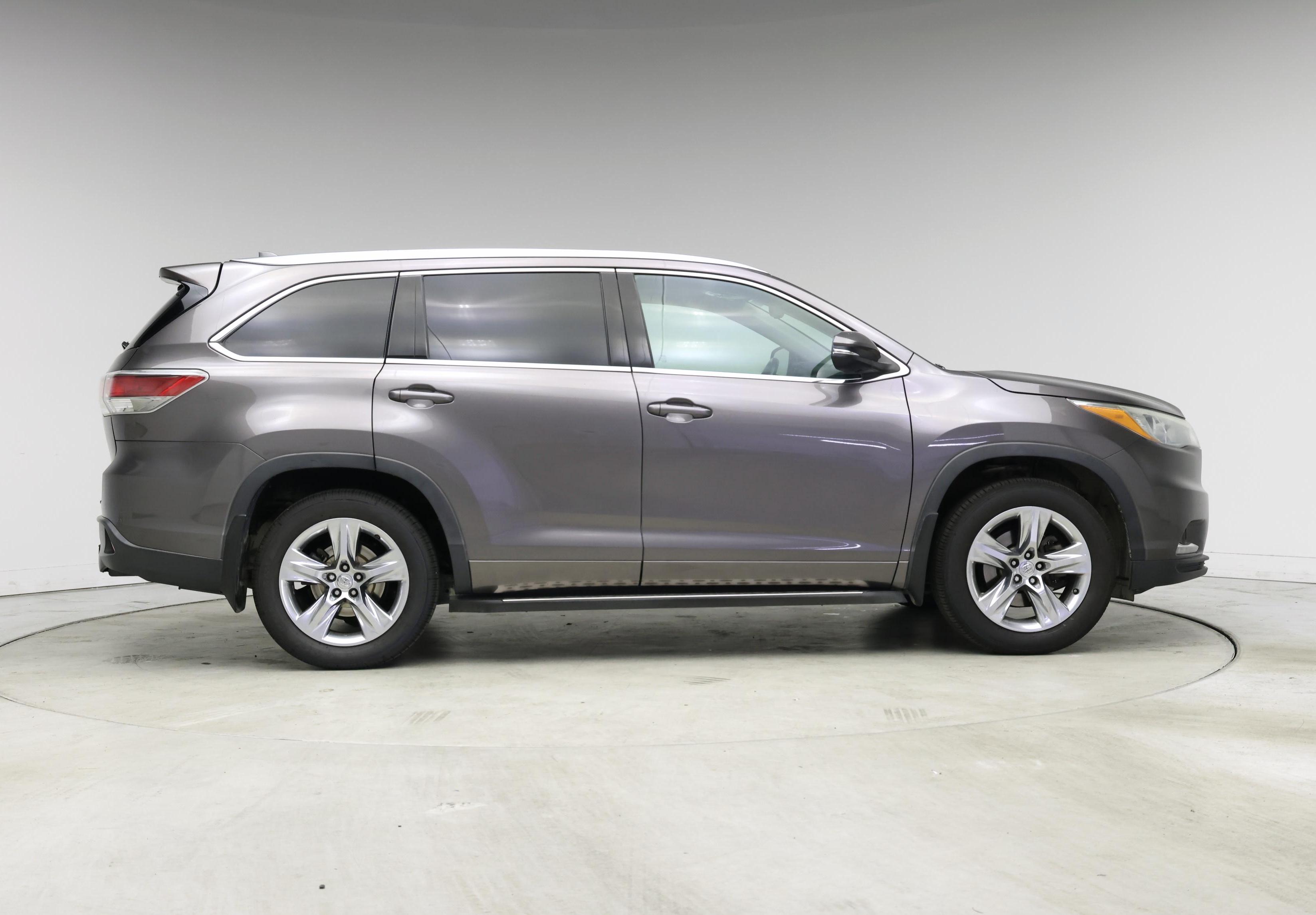 Thumbnail: 2014 Toyota Highlander - 7