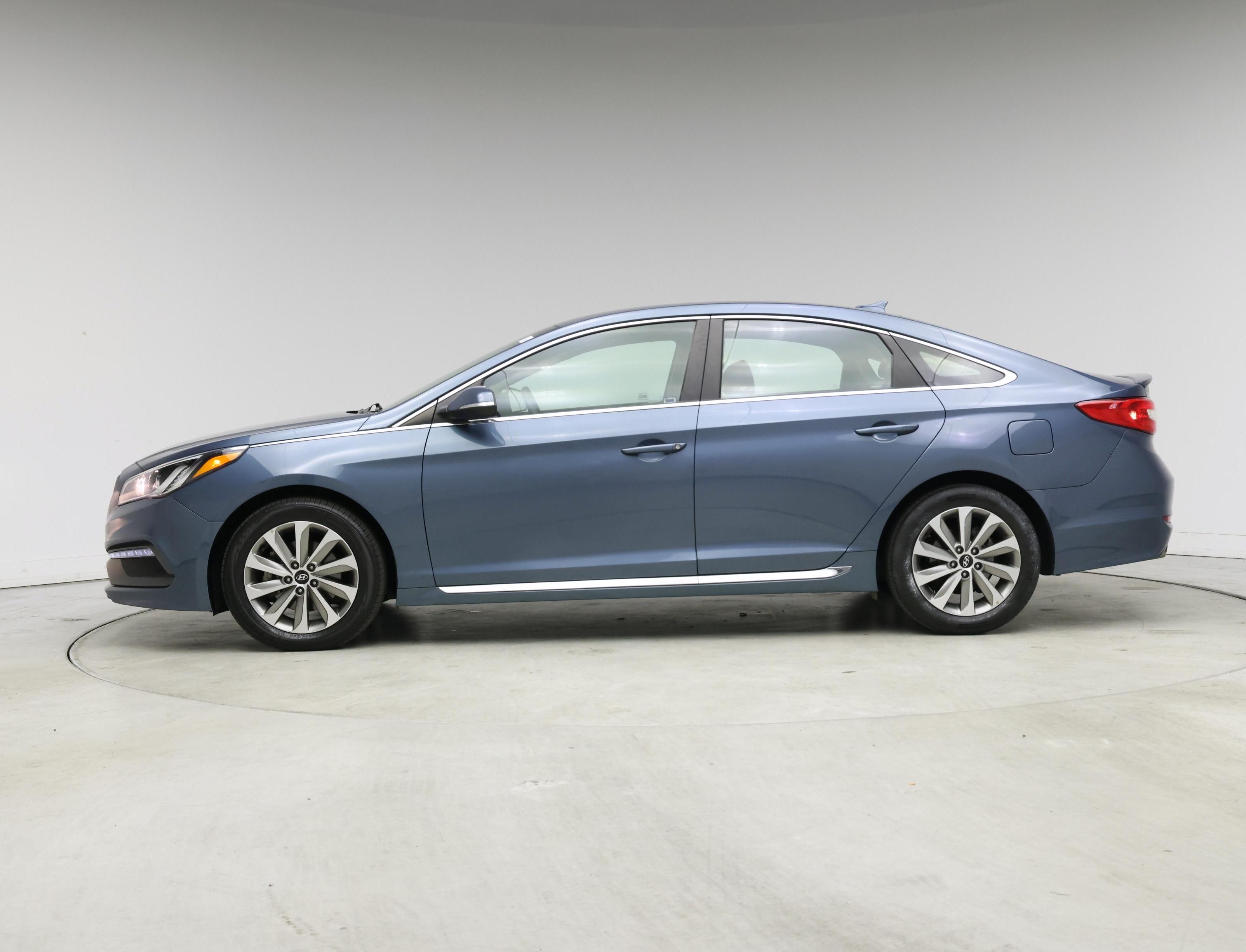 Thumbnail: 2017 Hyundai Sonata - 3