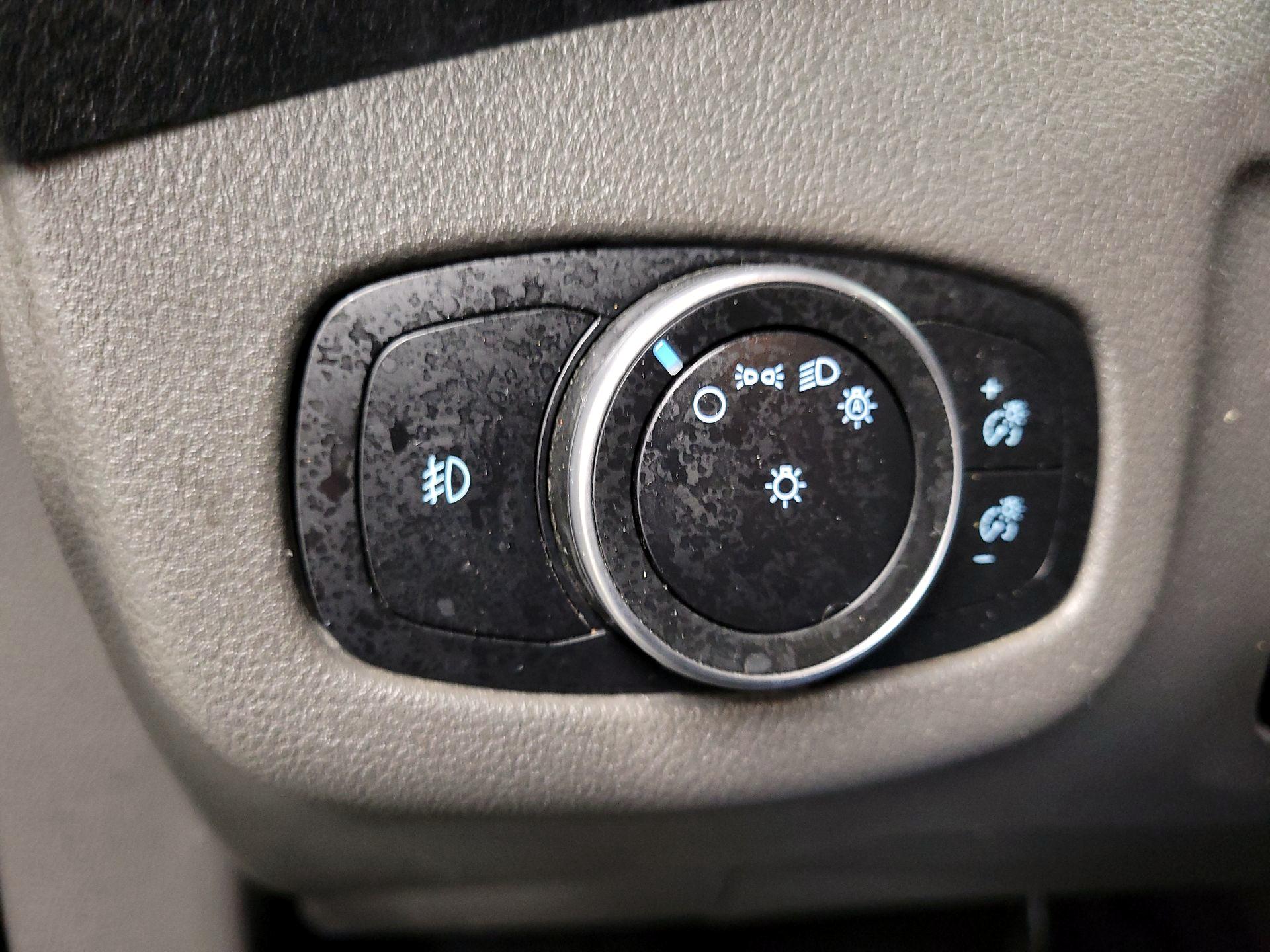 Thumbnail: 2019 Ford Transit Series - 13