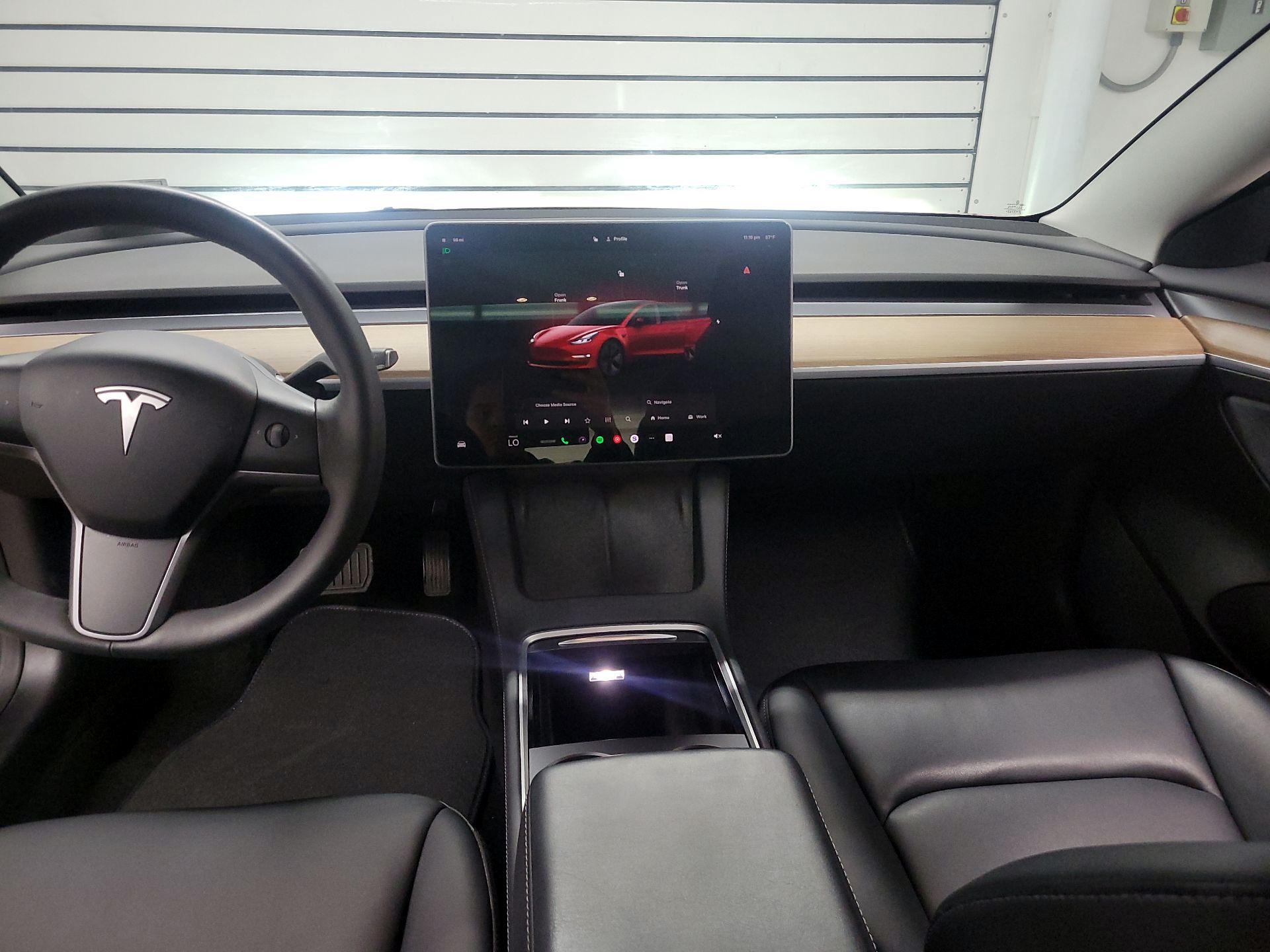 Thumbnail: 2022 Tesla Model 3 - 9