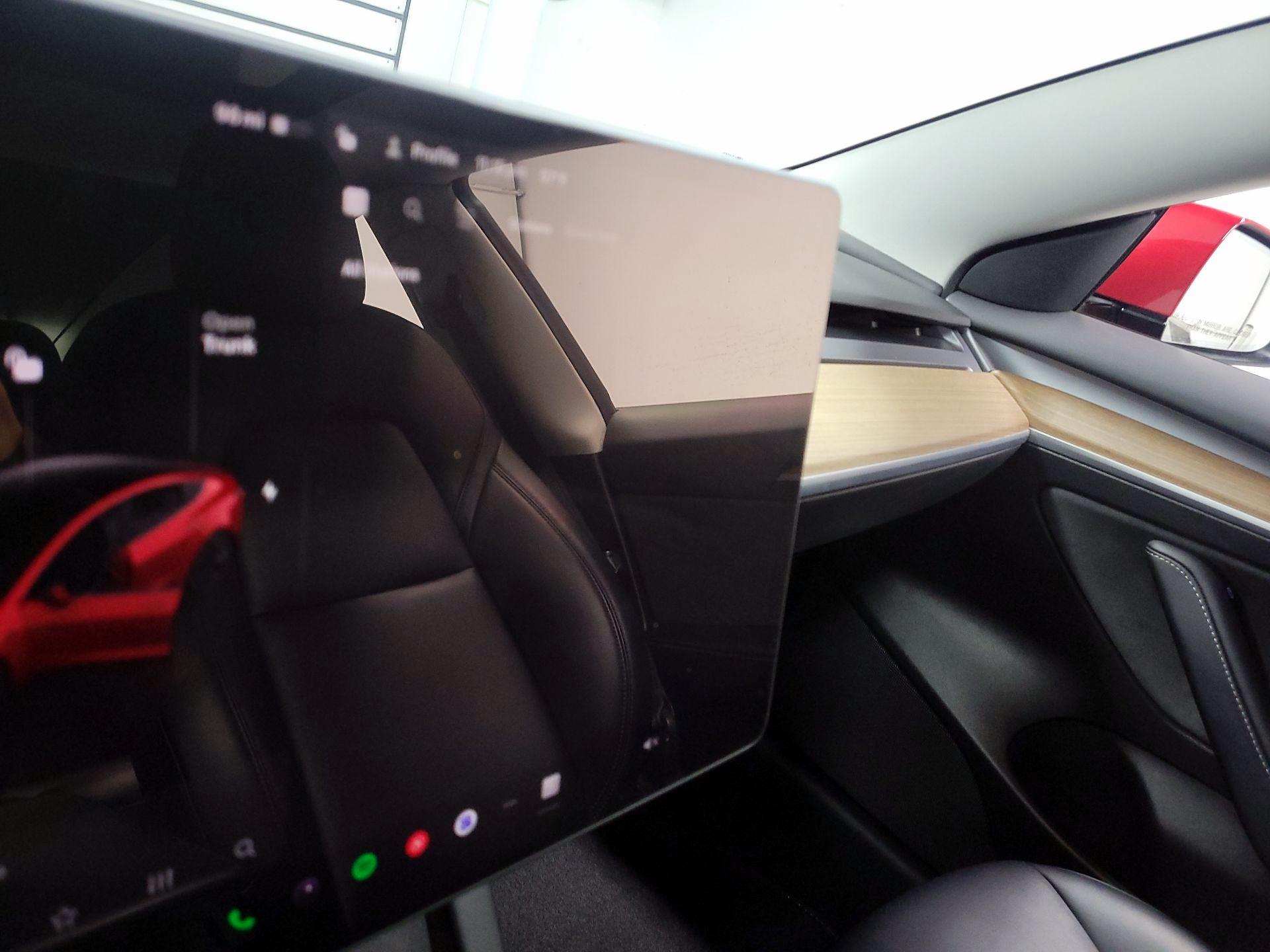 Thumbnail: 2022 Tesla Model 3 - 14