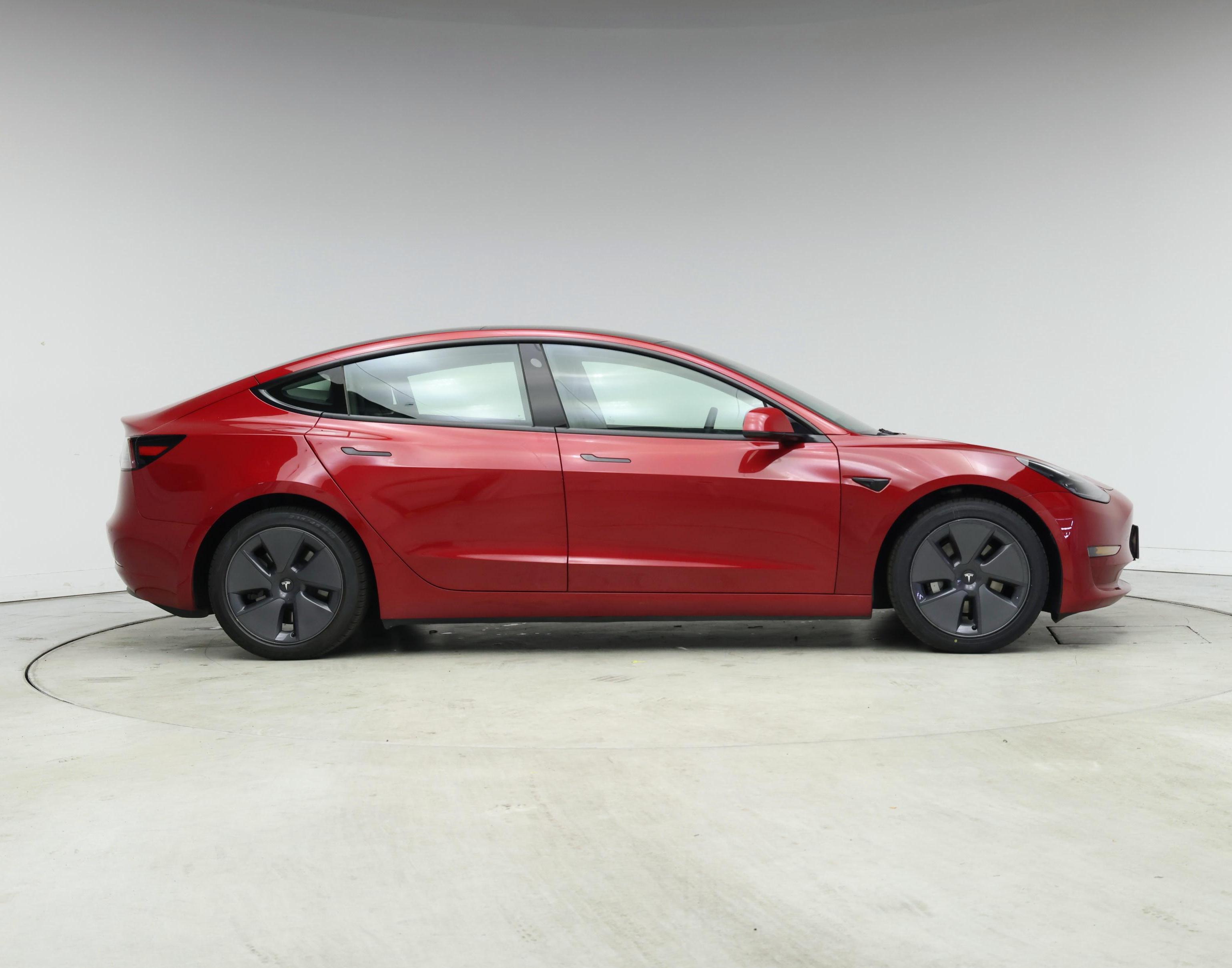 Thumbnail: 2022 Tesla Model 3 - 7