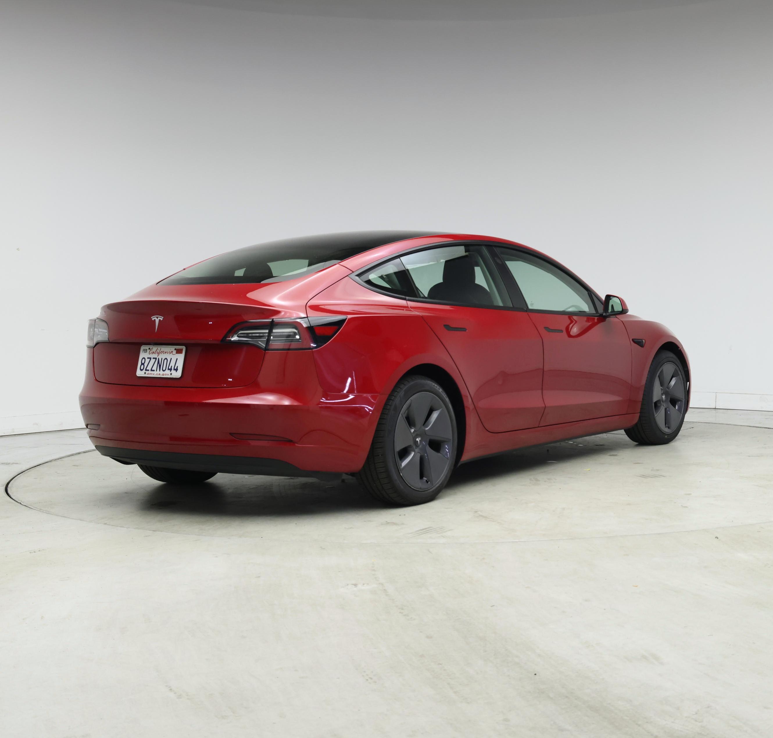 Thumbnail: 2022 Tesla Model 3 - 8