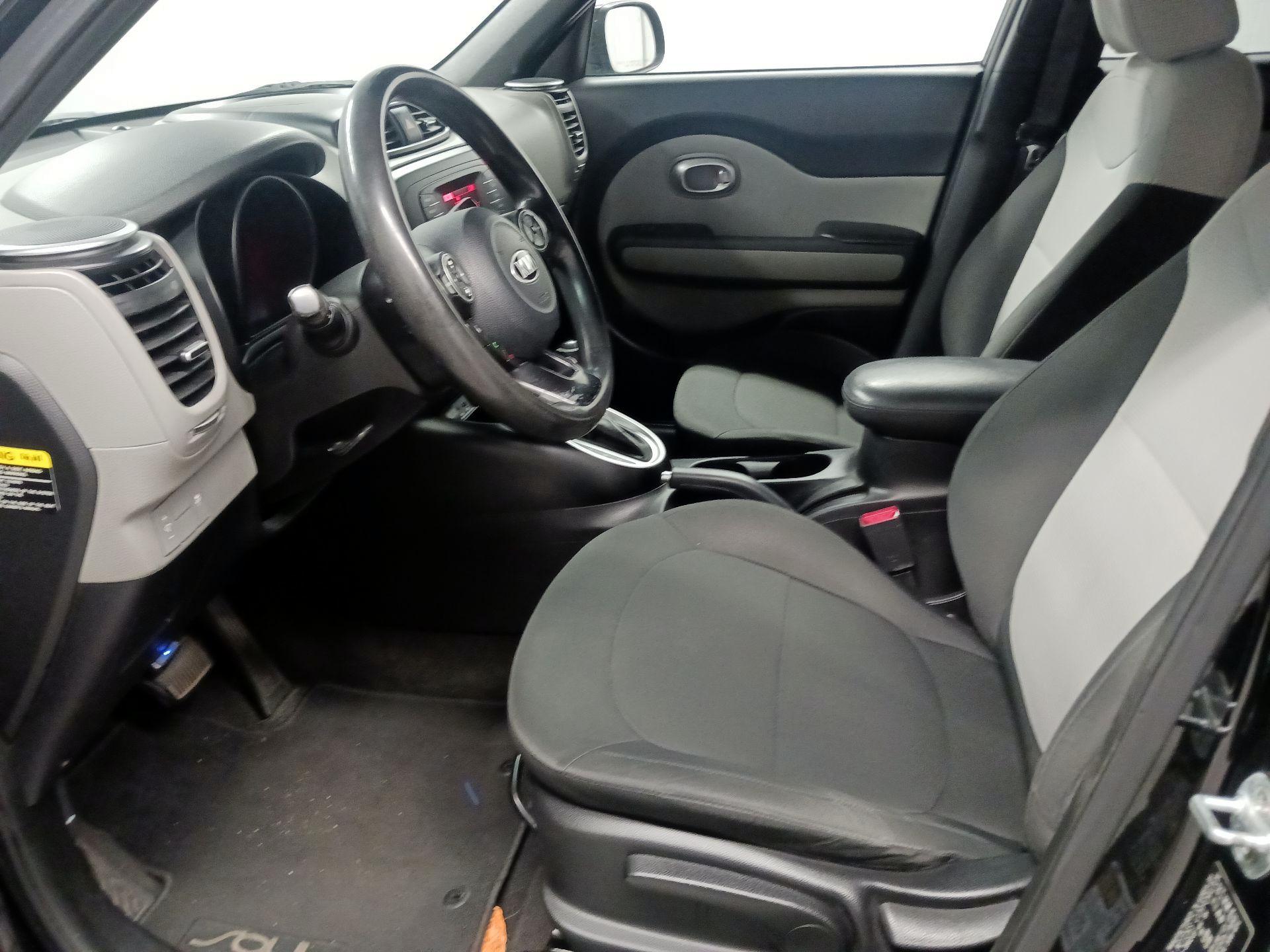 Thumbnail: 2014 Kia Soul - 11