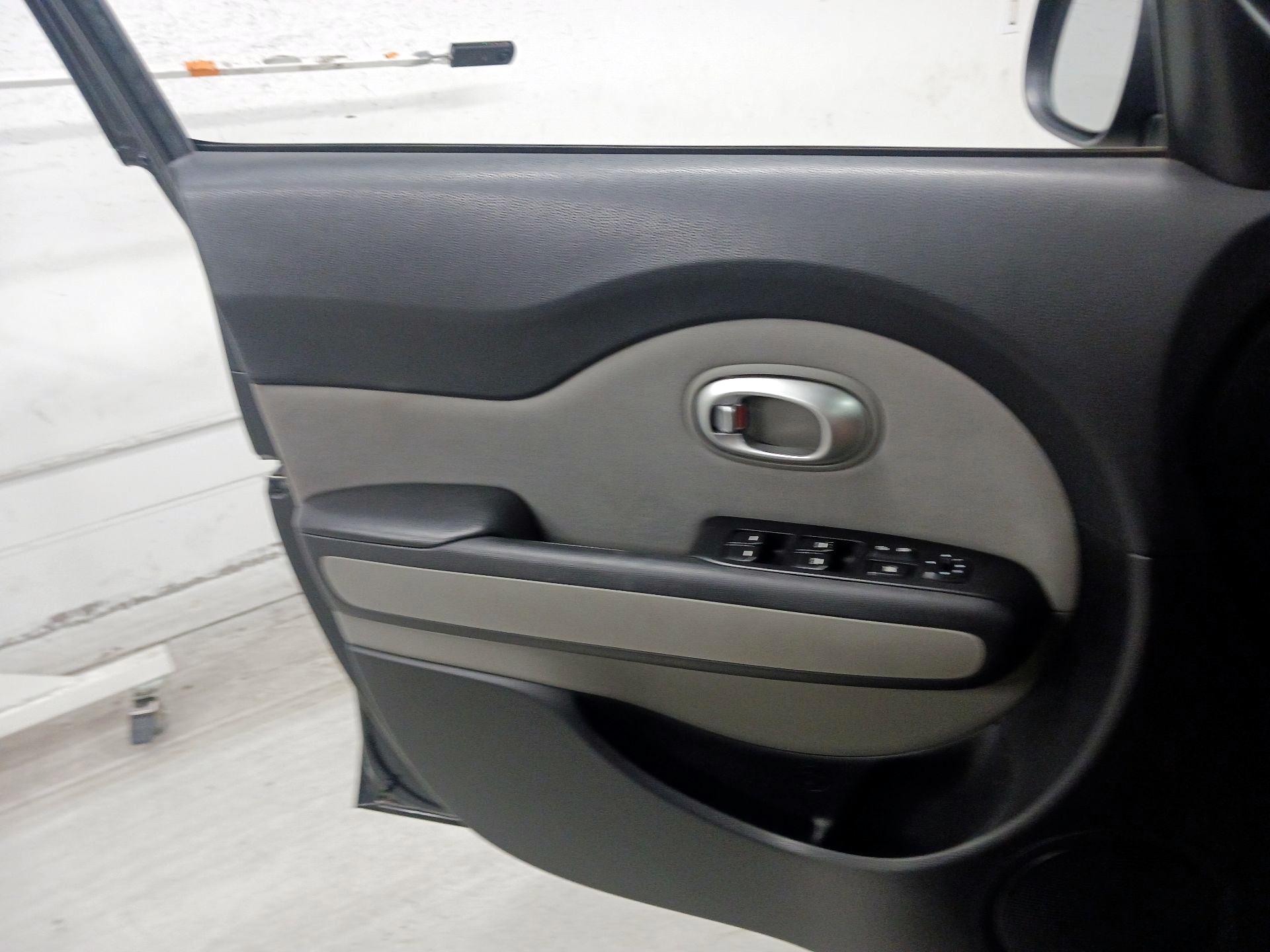 Thumbnail: 2014 Kia Soul - 12