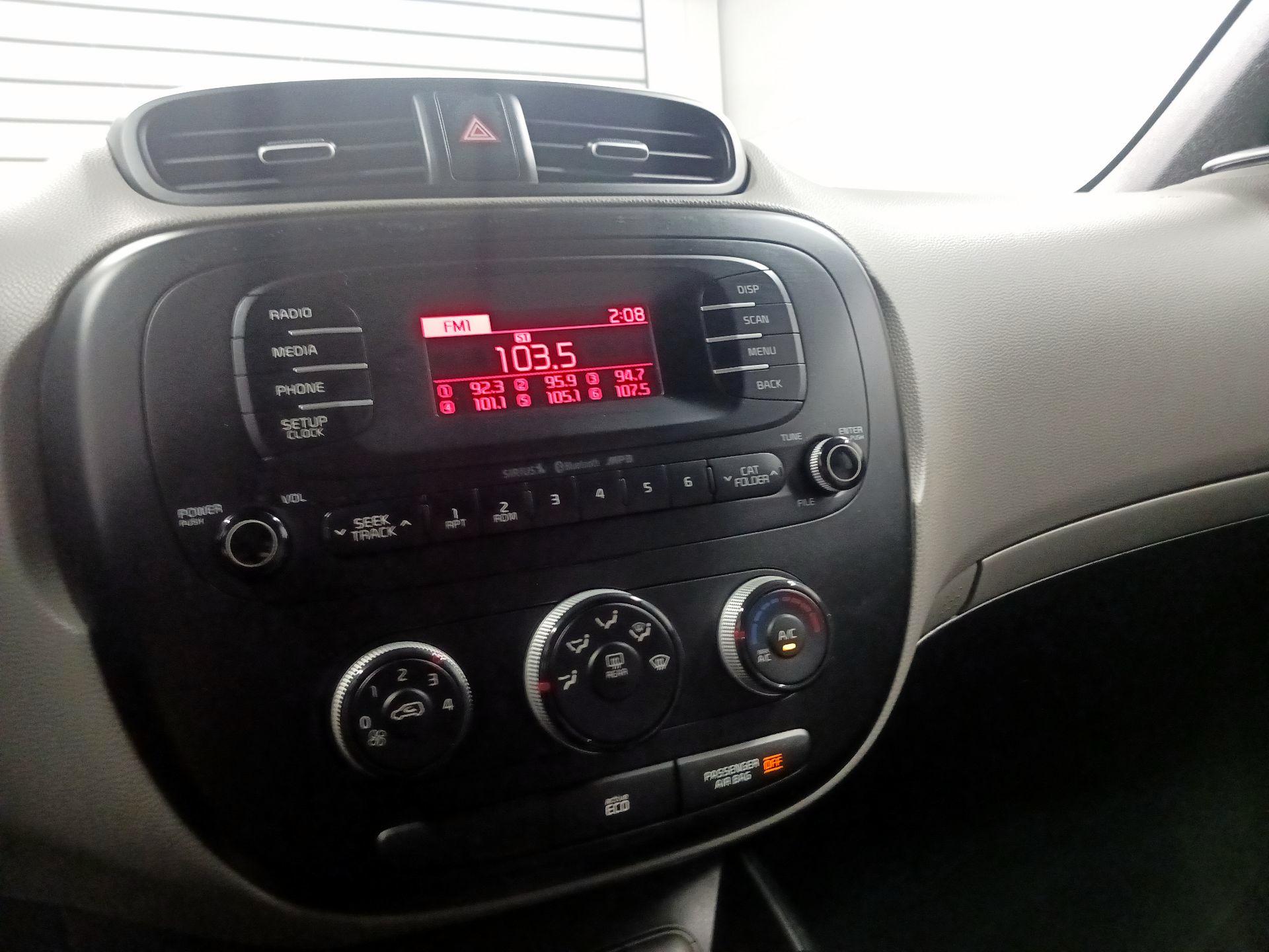 Thumbnail: 2014 Kia Soul - 14