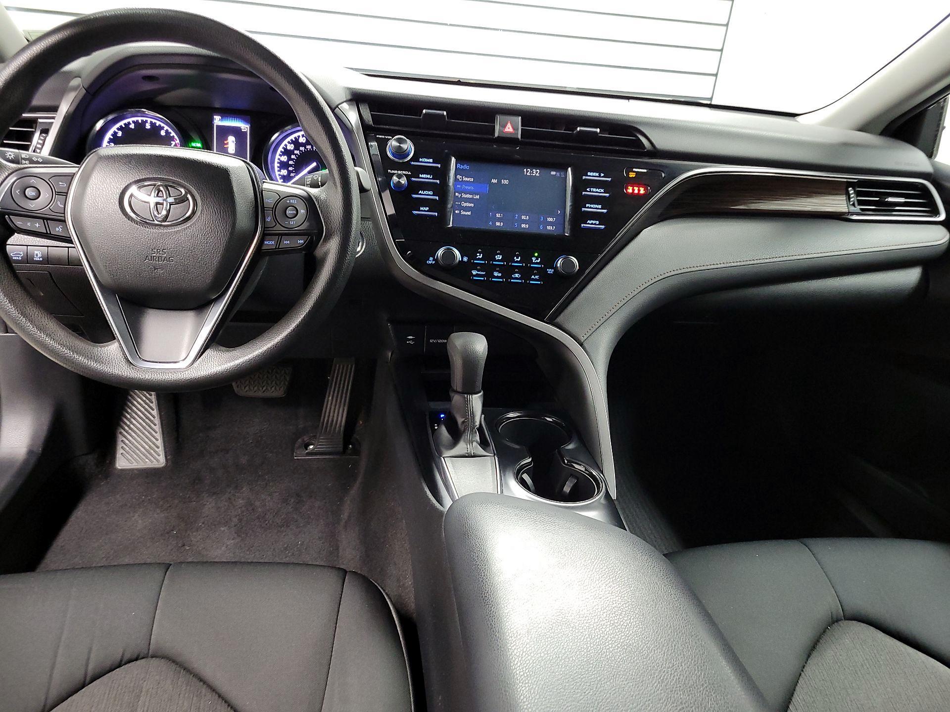 Thumbnail: 2019 Toyota Camry - 9