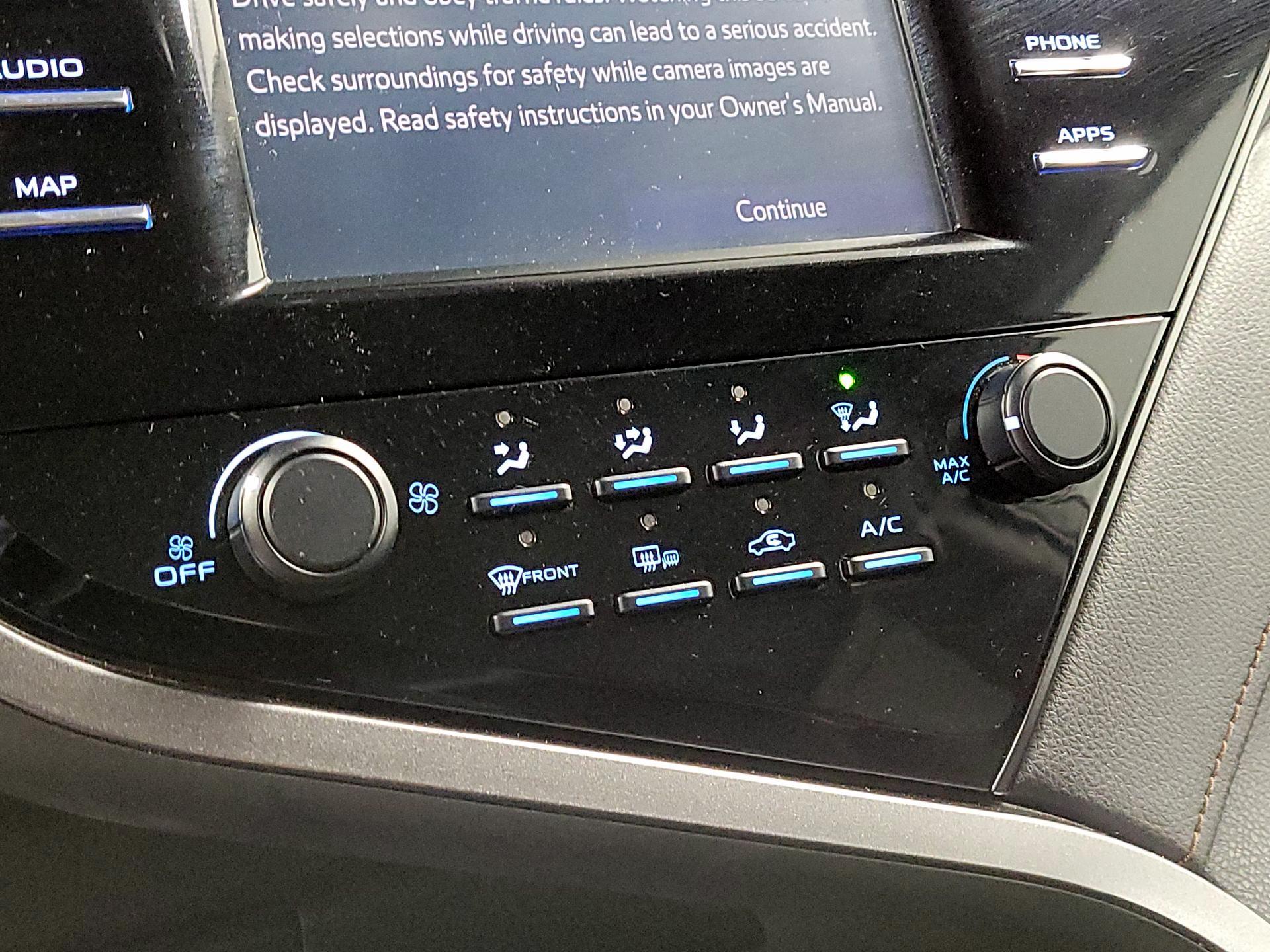 Thumbnail: 2019 Toyota Camry - 16