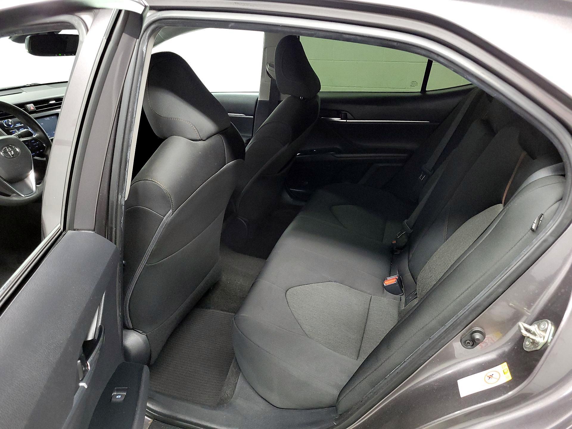 Thumbnail: 2019 Toyota Camry - 19