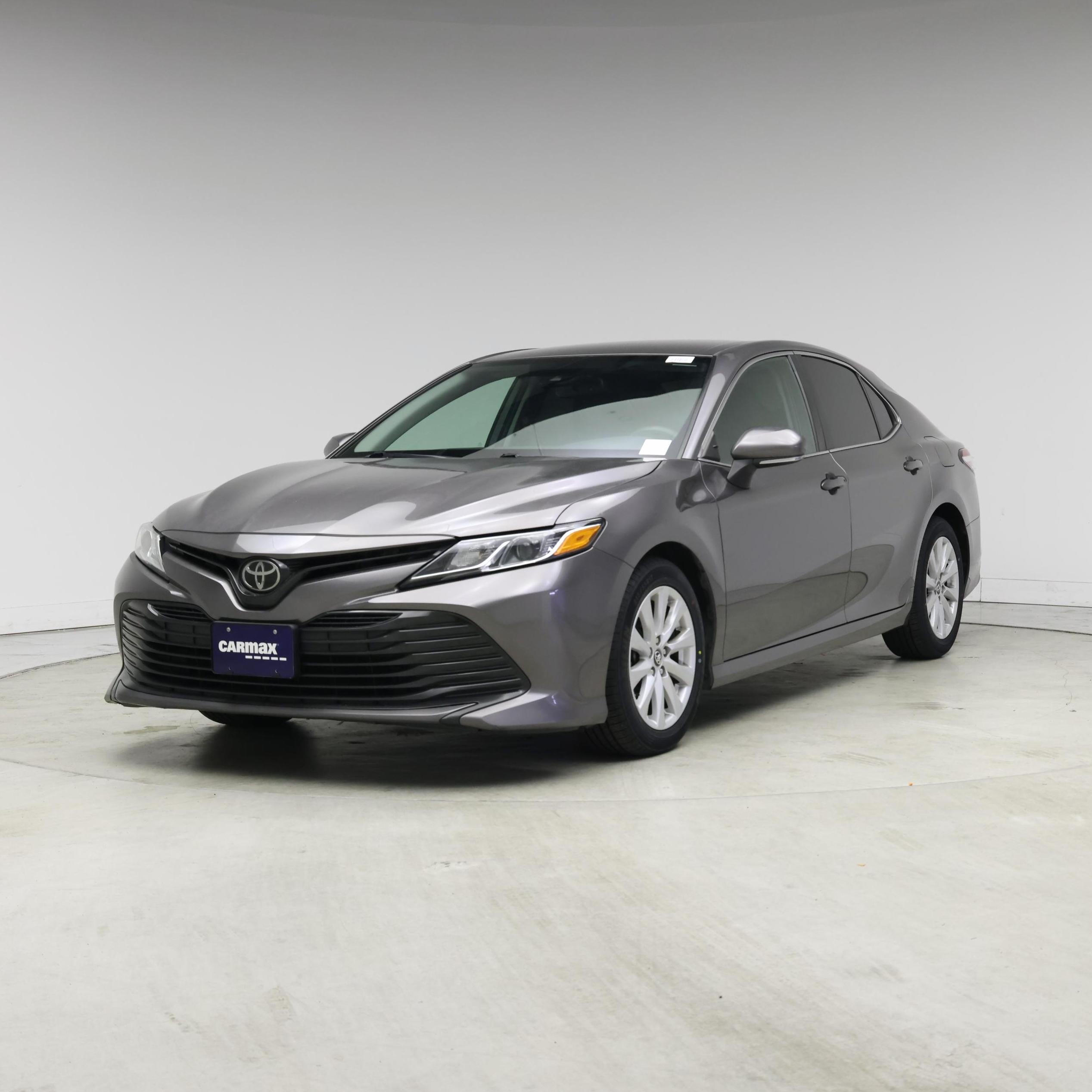 Thumbnail: 2019 Toyota Camry - 4