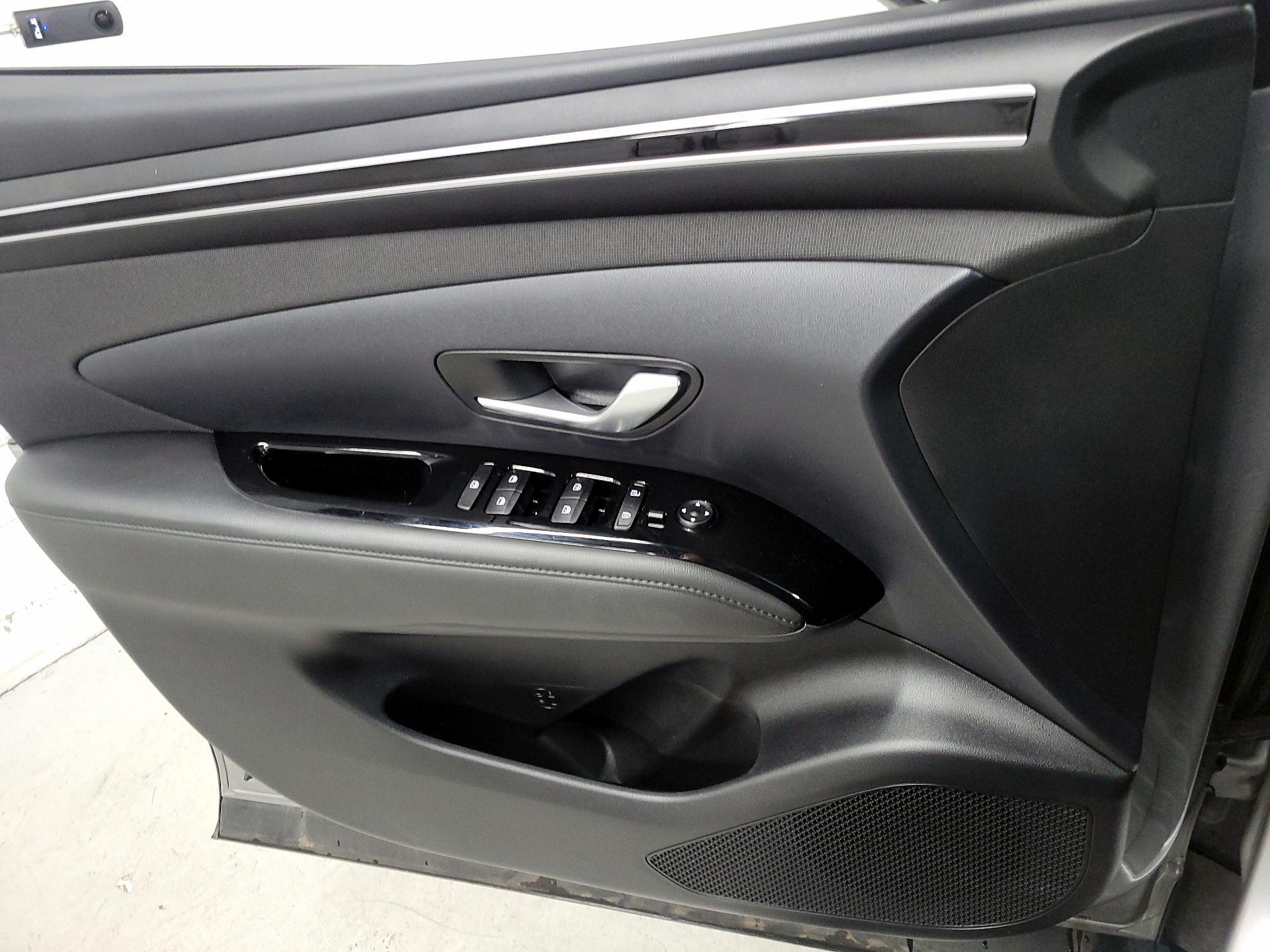 Thumbnail: 2023 Hyundai Tucson - 12